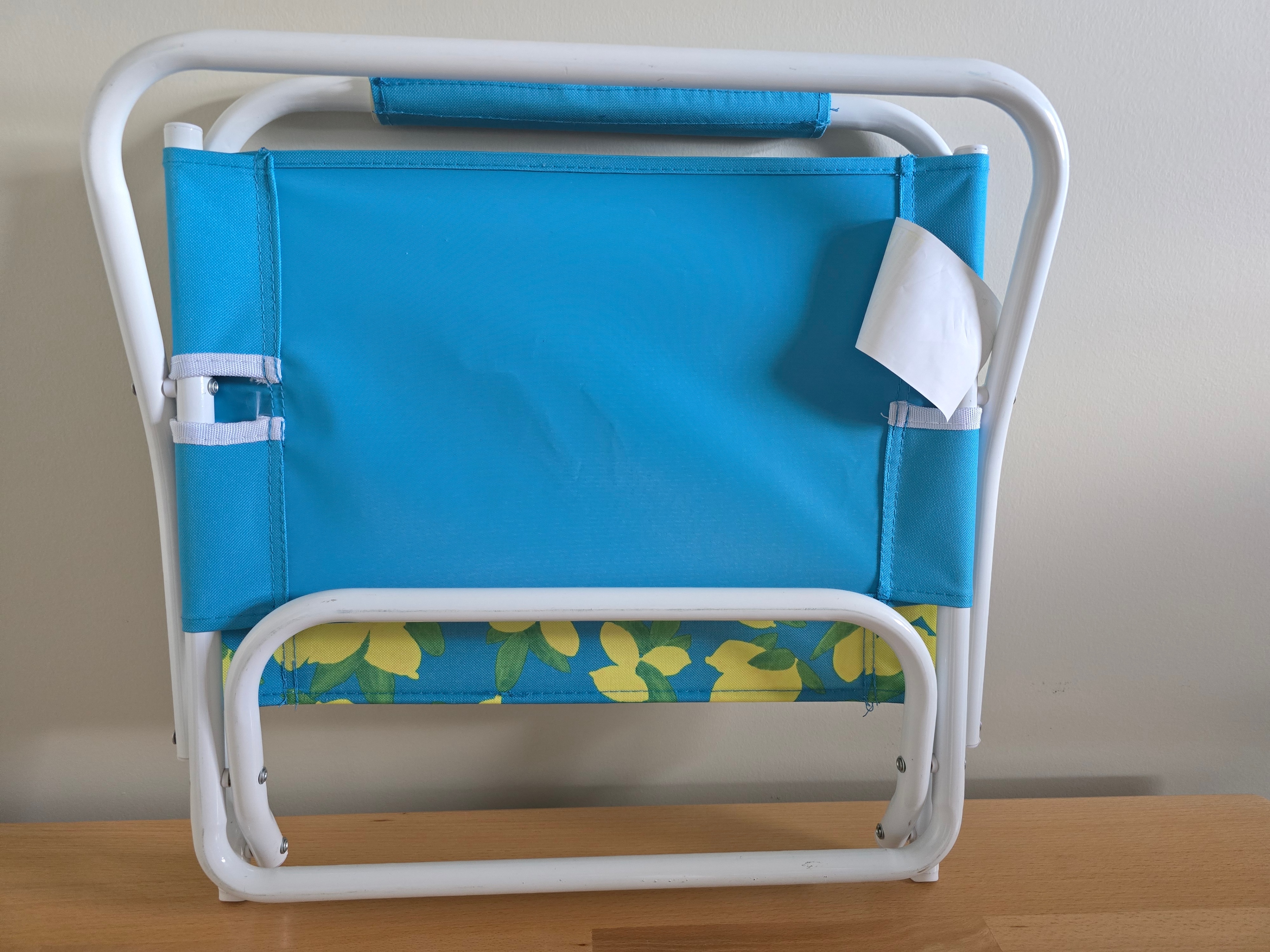 Blue lemon themed Beach Chair Sand Used Twice - photo 3
