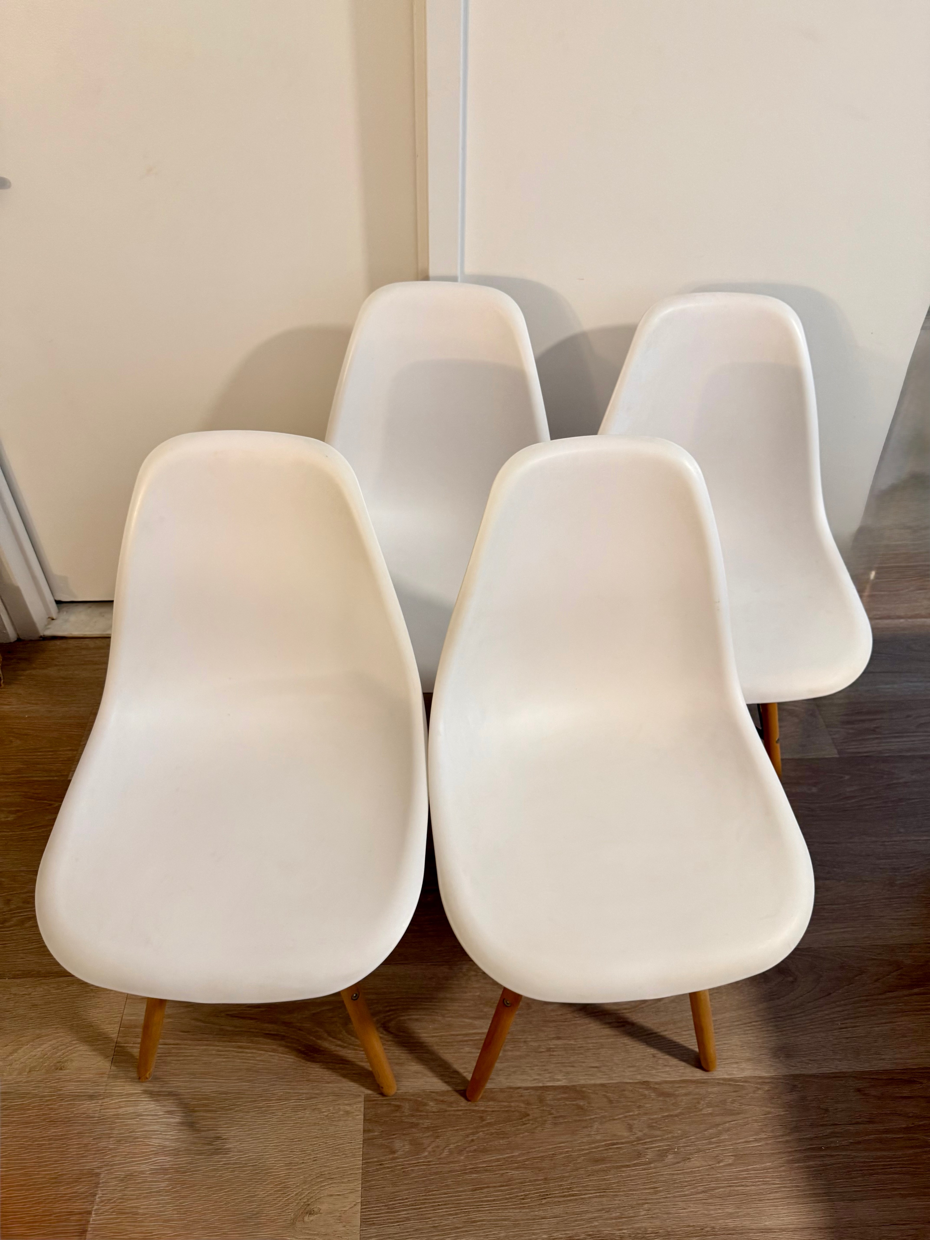 Set of 2 White Dining Chairs with Wooden Legs - photo 2