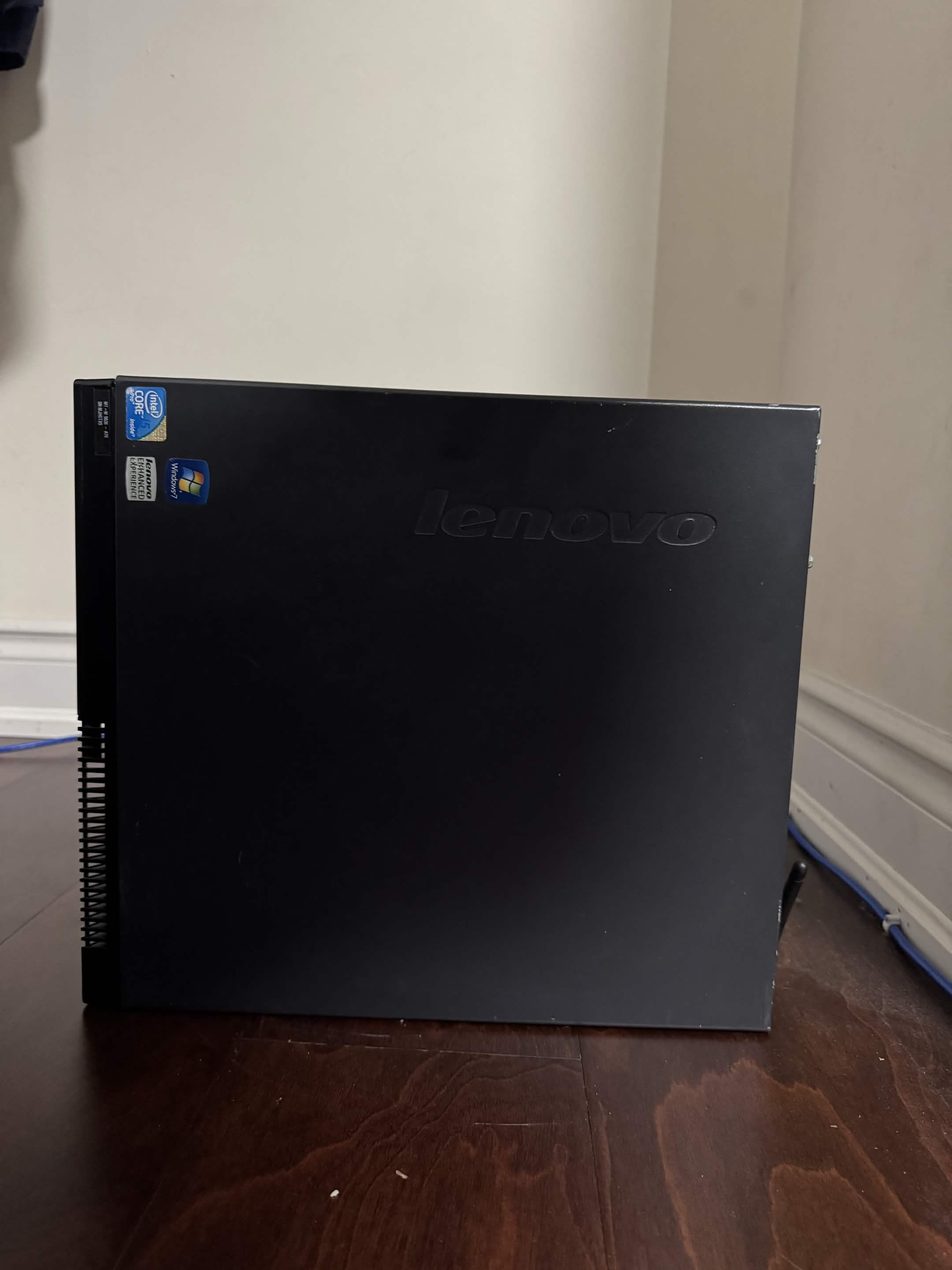 Lenovo ThinkCentre M90p SFF Desktop PC (Intel Core i5 / 8GB RAM) - photo 3