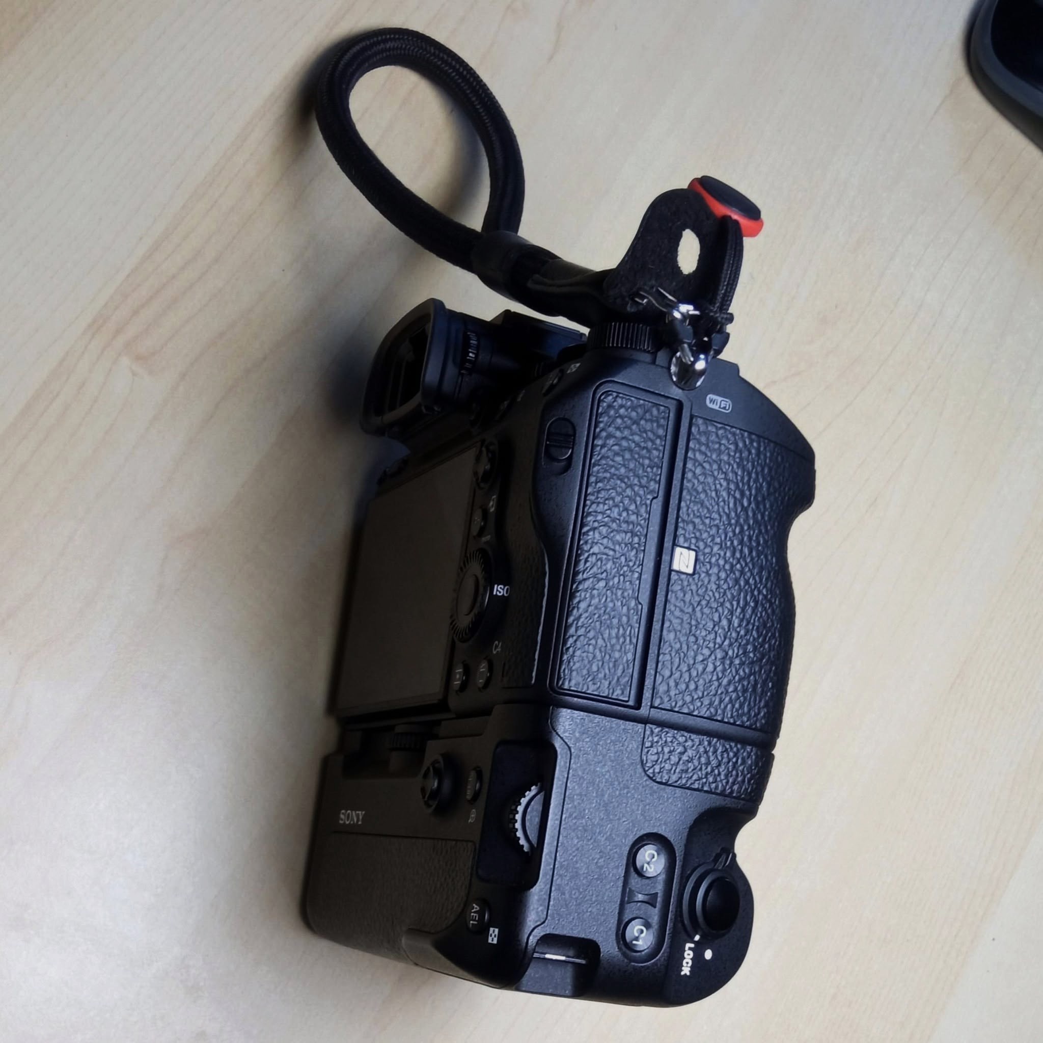 Sony A7R IIIA + Grip - 42MP camera - photo 4