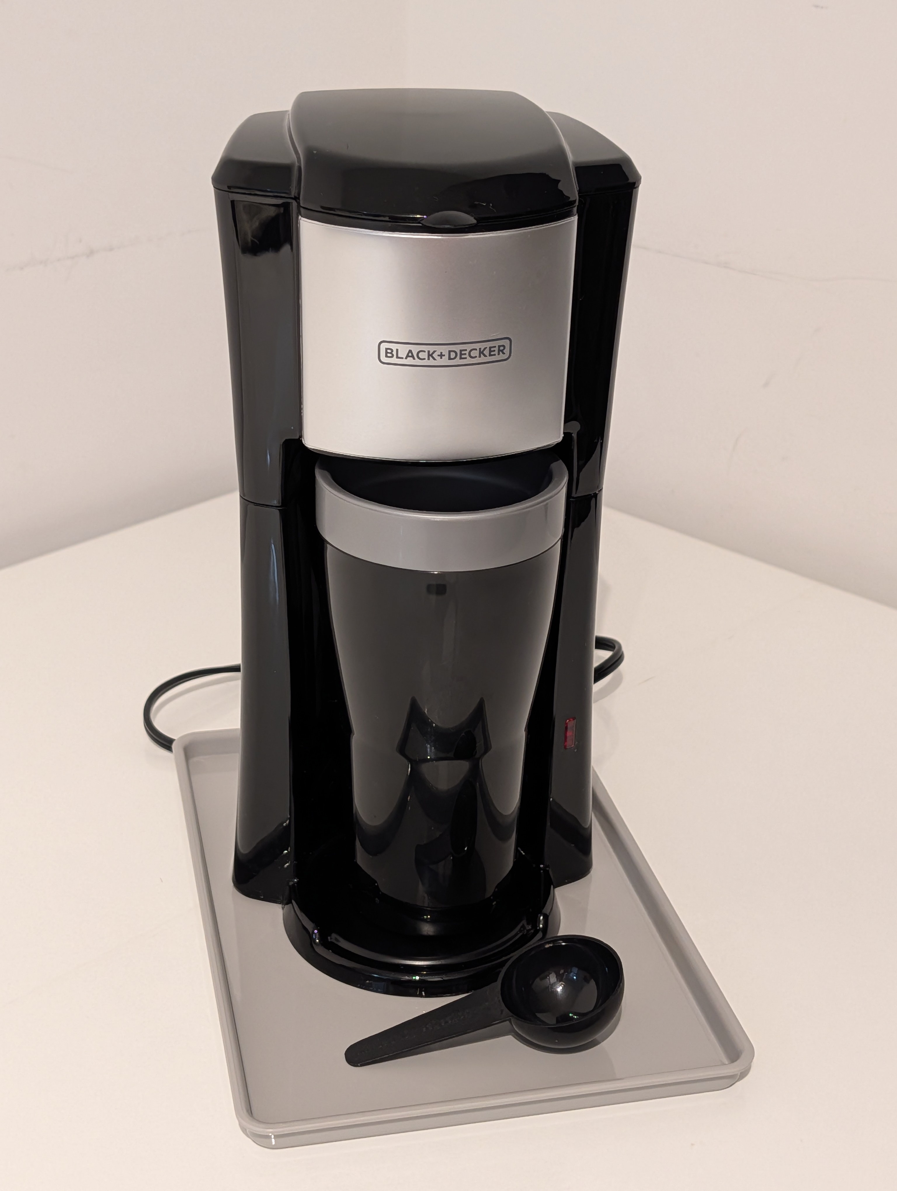 BLACK+DECKER Single-Serve Coffee Maker with Travel Mug - photo 2