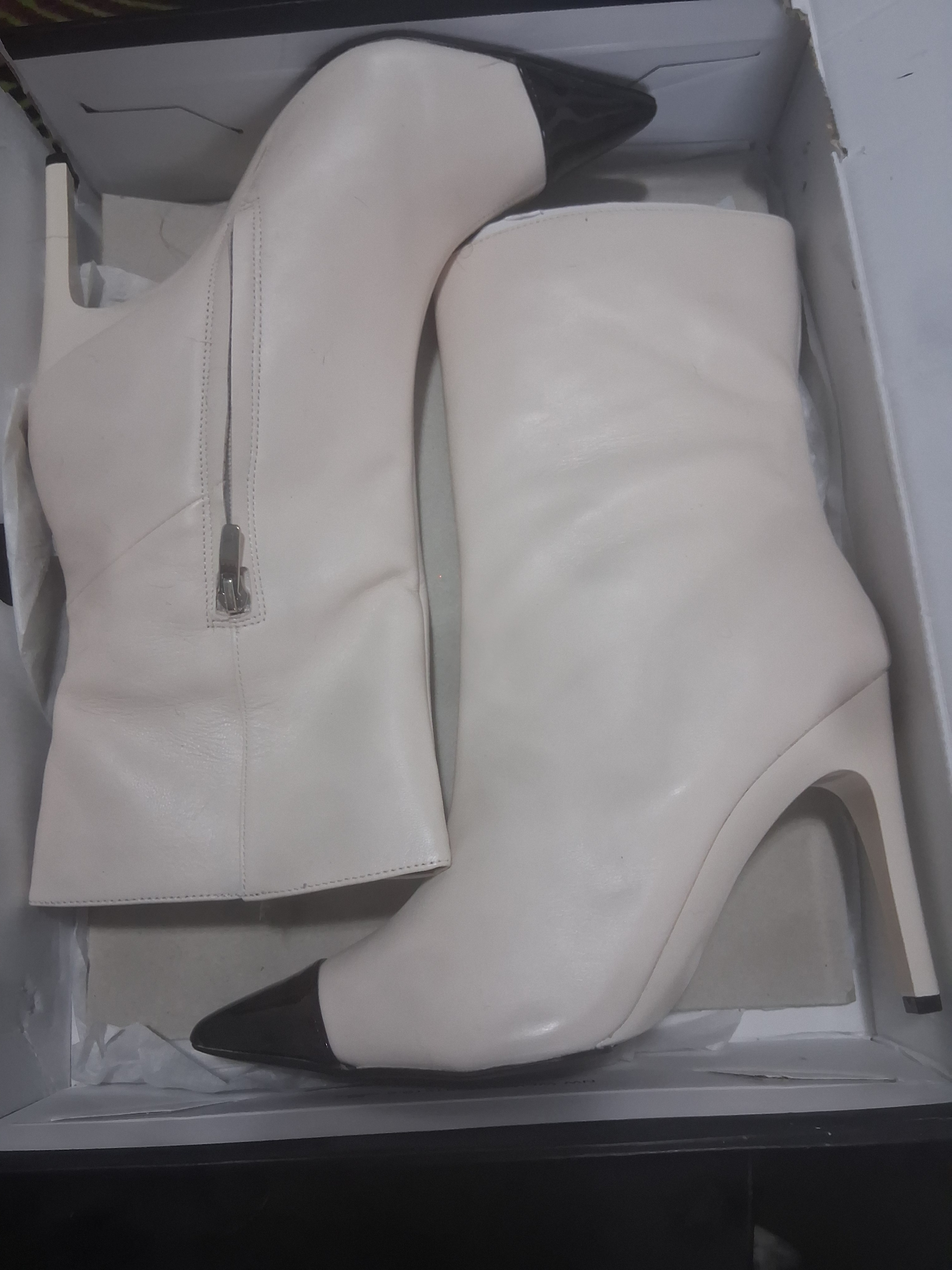 wn WINNER Ivory Ankle Boots - Size 10M