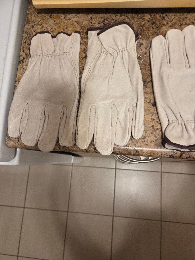 Leather Work Gloves – New/Unused