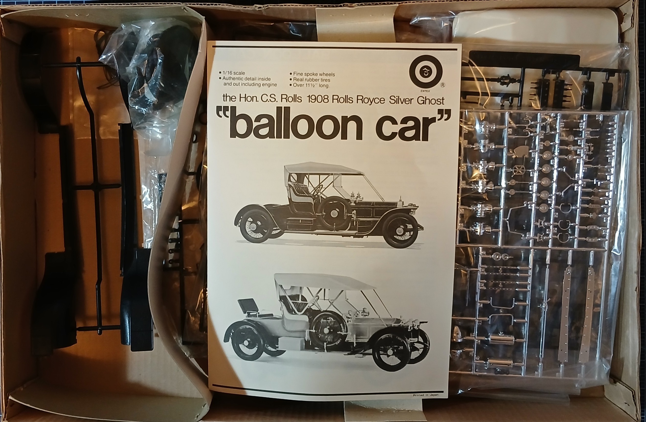 Entex 1908 Rolls Royce Silver Ghost Balloon Car 1/16 Plastic kit - photo 2