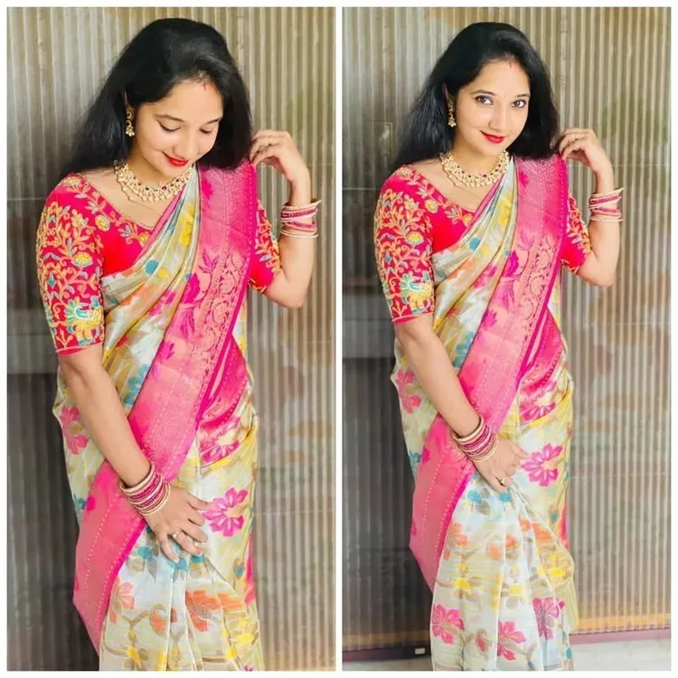 Floral Print Saree with Pink Border