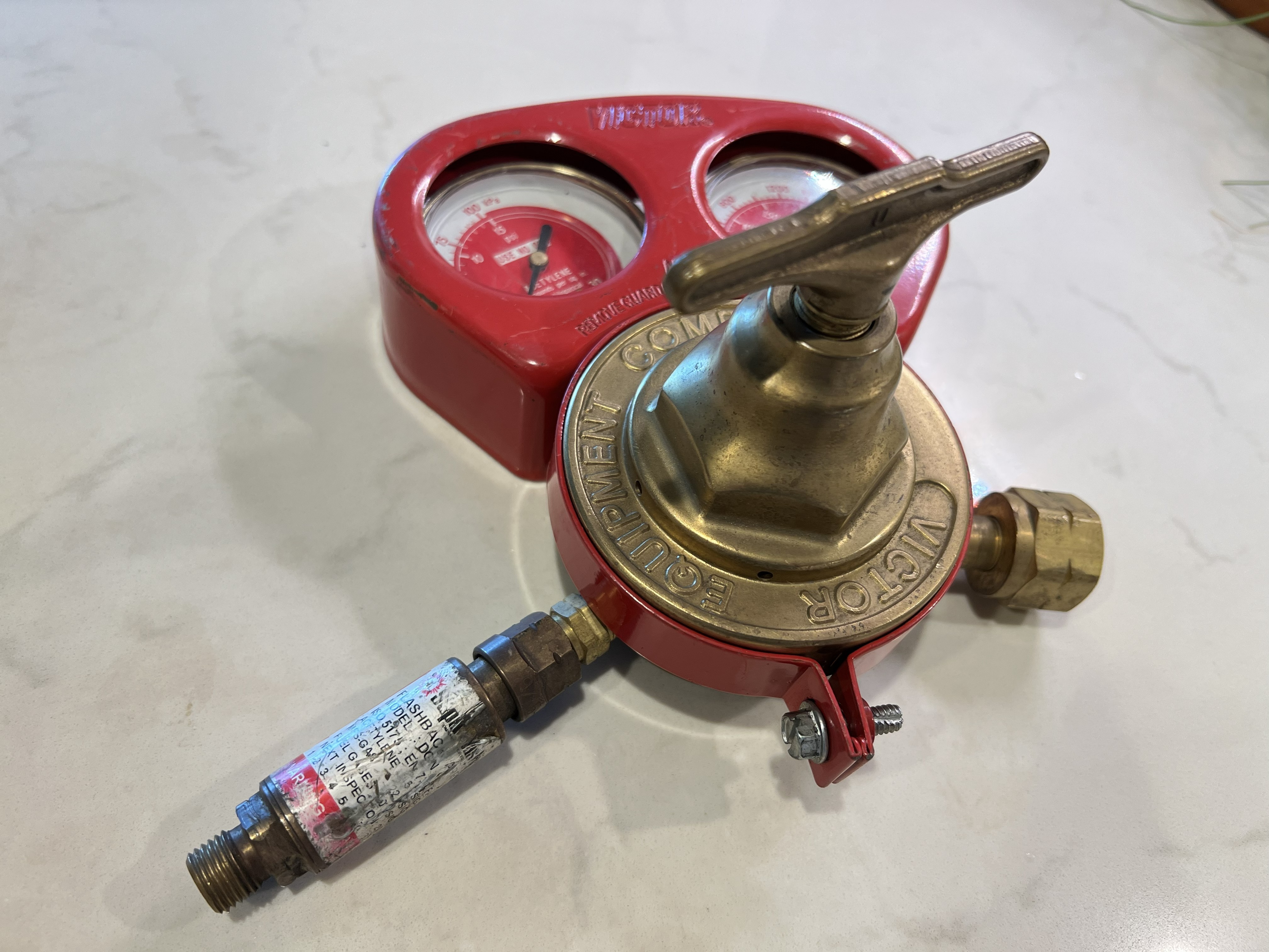 Victor Acetylene Regulator (CSR-460A) w/ Flashback Arrestor - photo 2