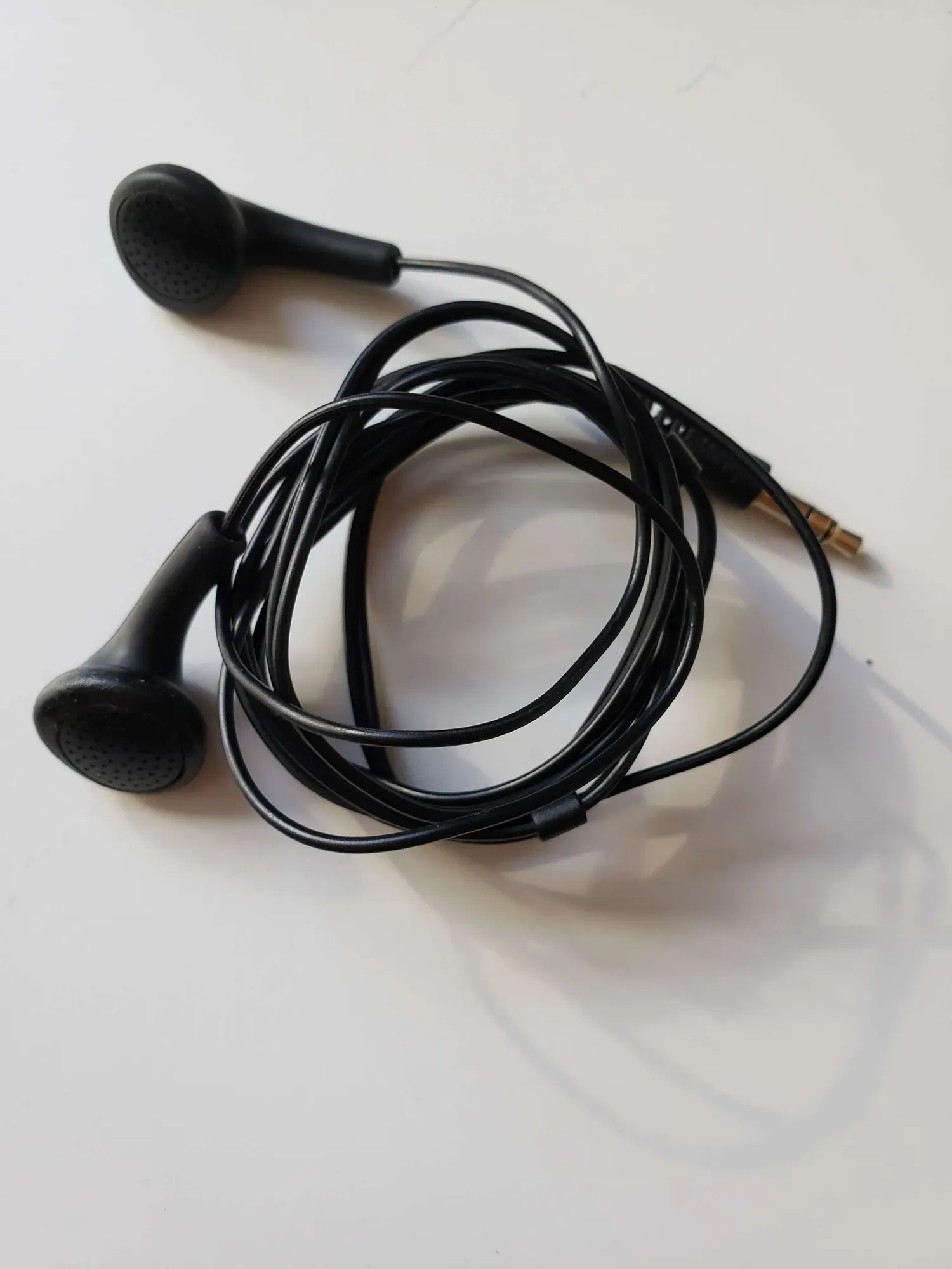 Black JVC headphones - quality sound from a good brand - photo 2