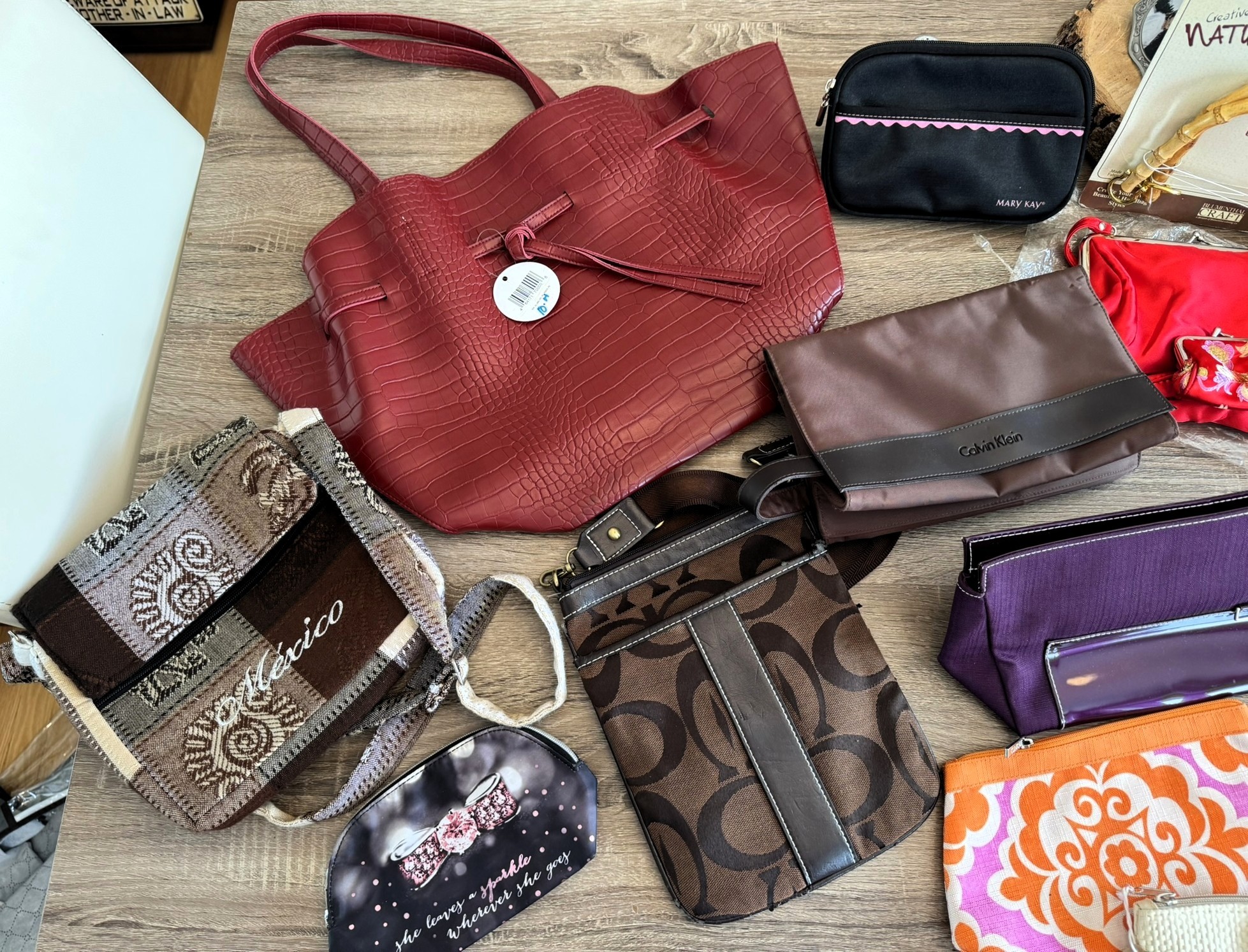 Handbags, totes & pouches Lot / Lot de 18 bourses, sacs, etc - photo 2