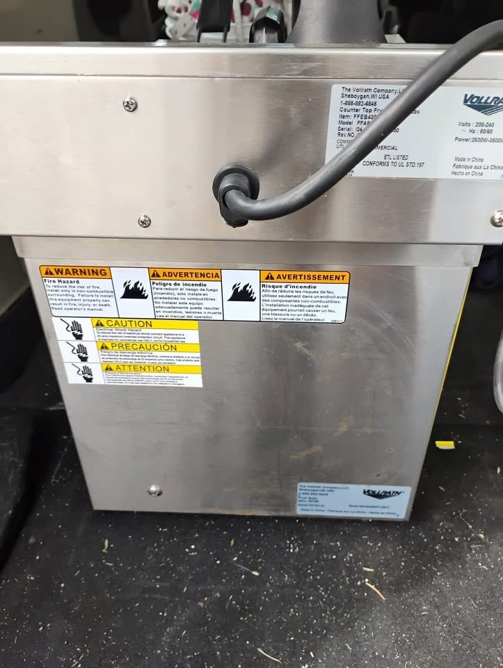 Vollrath 208- to 240-volt 15lb Cayenne Medium Duty  Deep Fryer n - photo 3