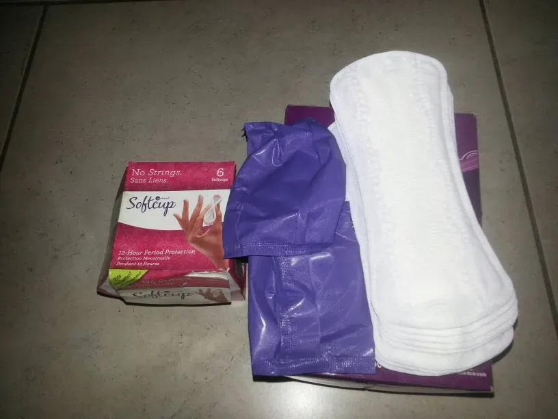 Assorted Menstrual Products: Always Dailies*9, Softcup *2 - photo 2