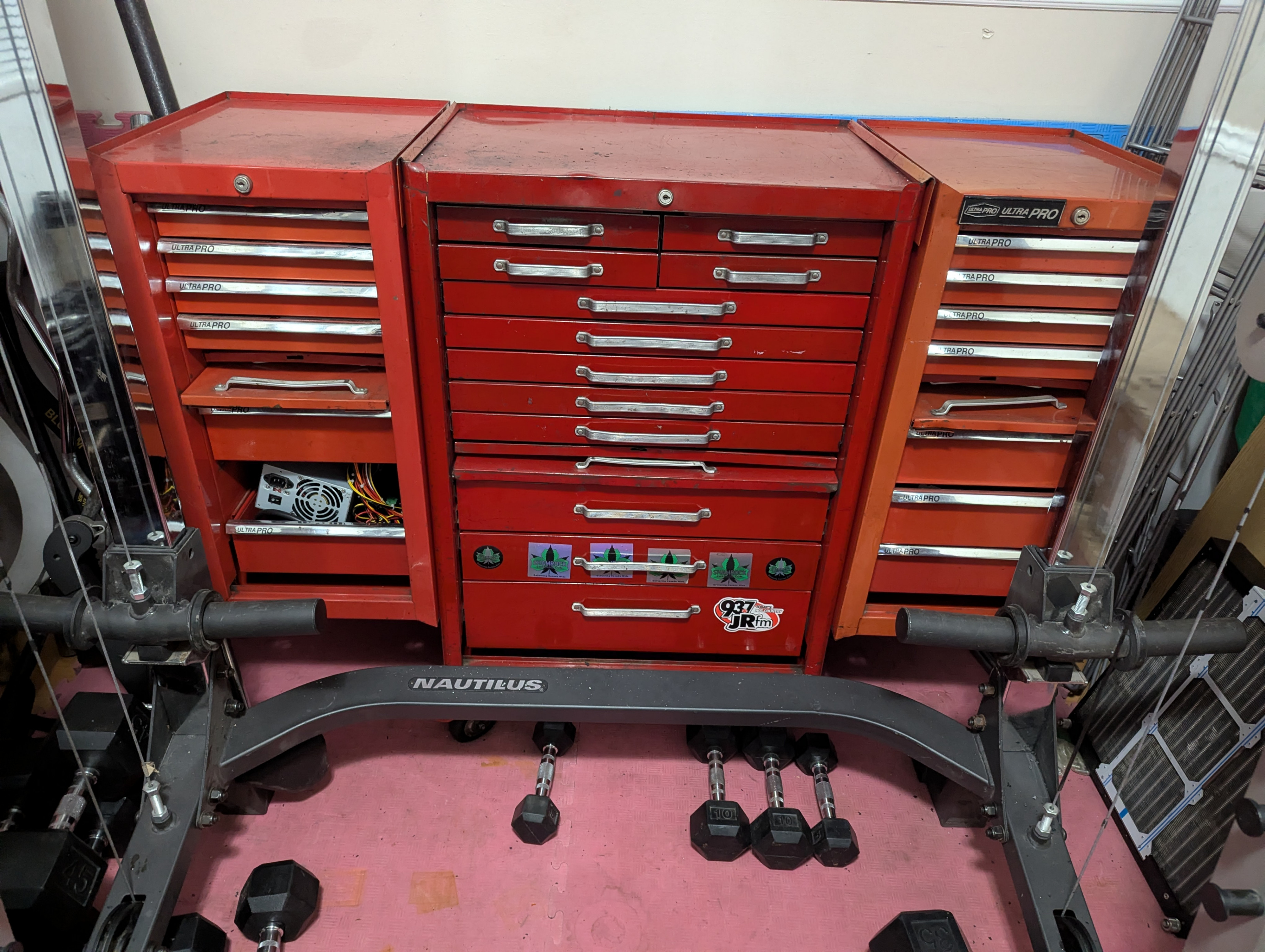 Tool Box With Side Cabinets
