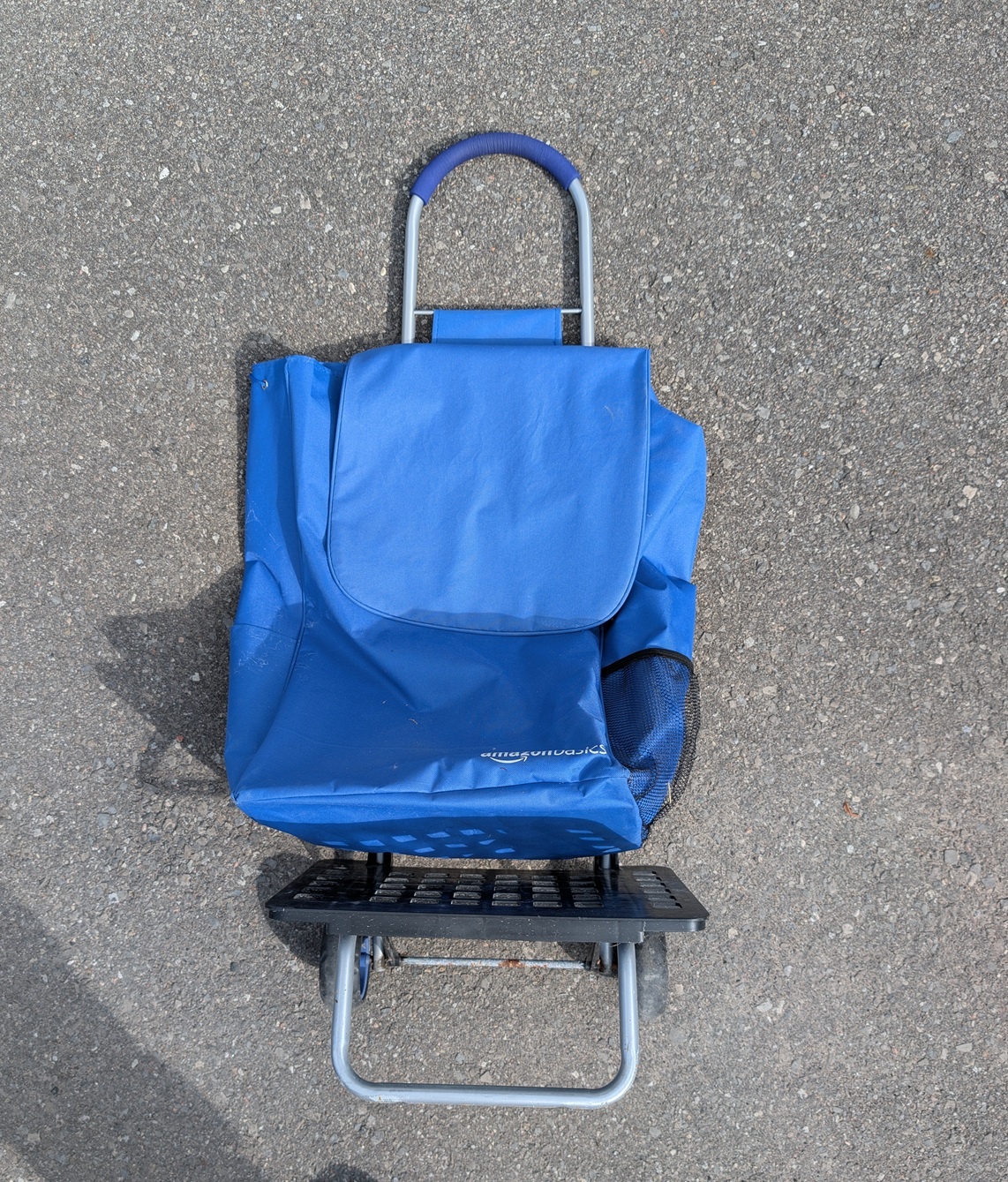 Amazon Basic Folding shopping cart. - photo 3