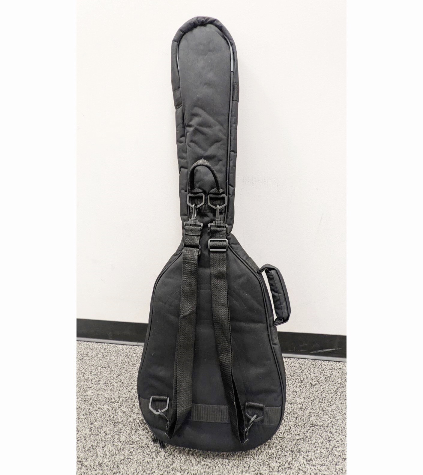 First Act Gig Bag (Acoustic or Electric Guitar)