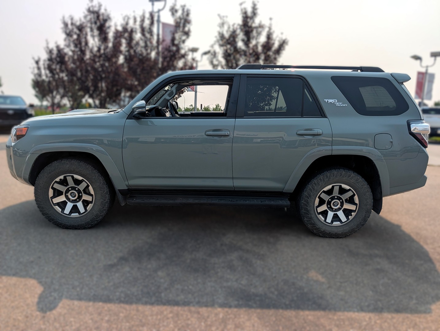 2022 Toyota 4Runner - photo 2