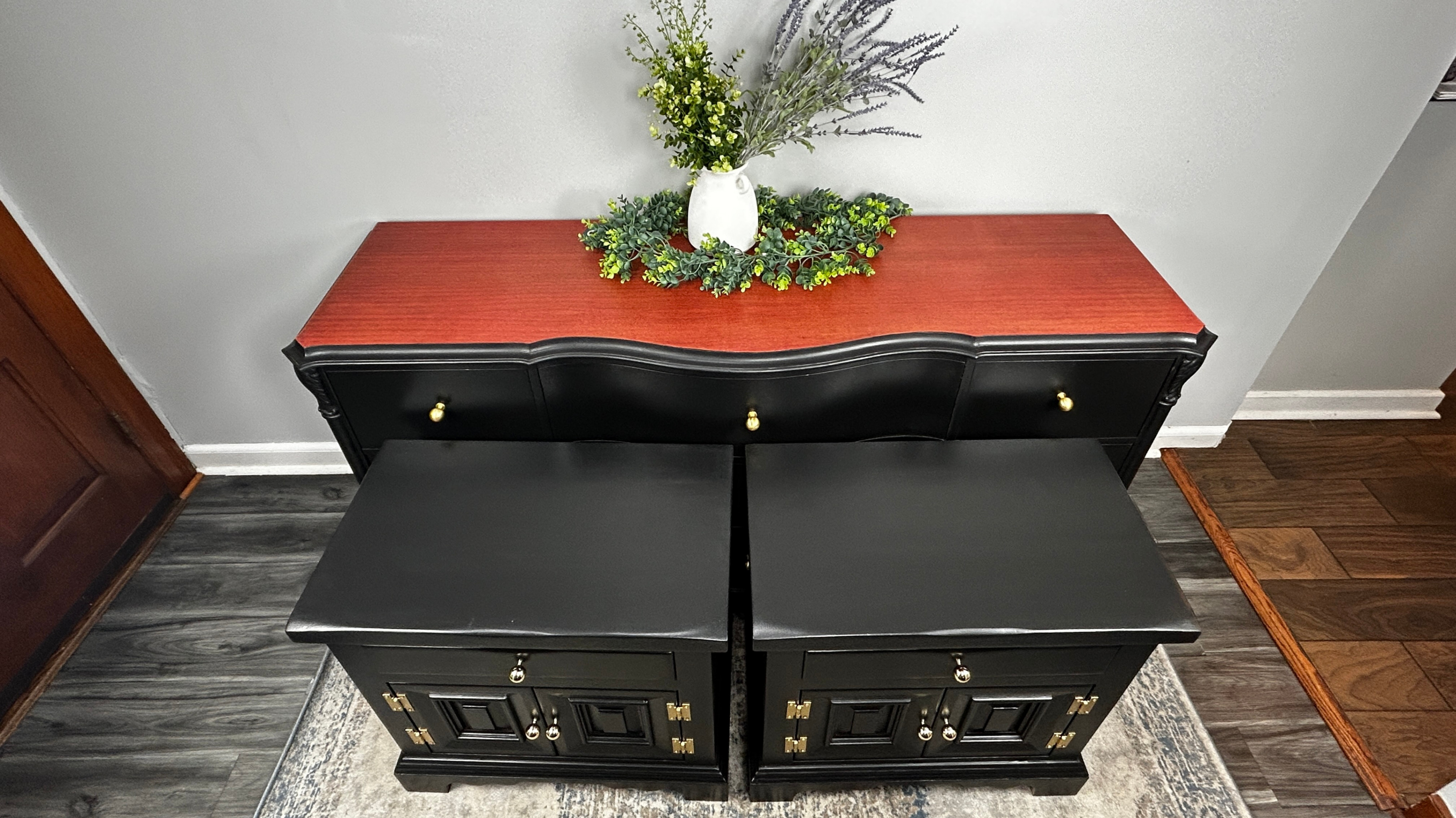 Black Dresser and Nightstands Set Brass/Golden Knobs Delivery. - photo 2