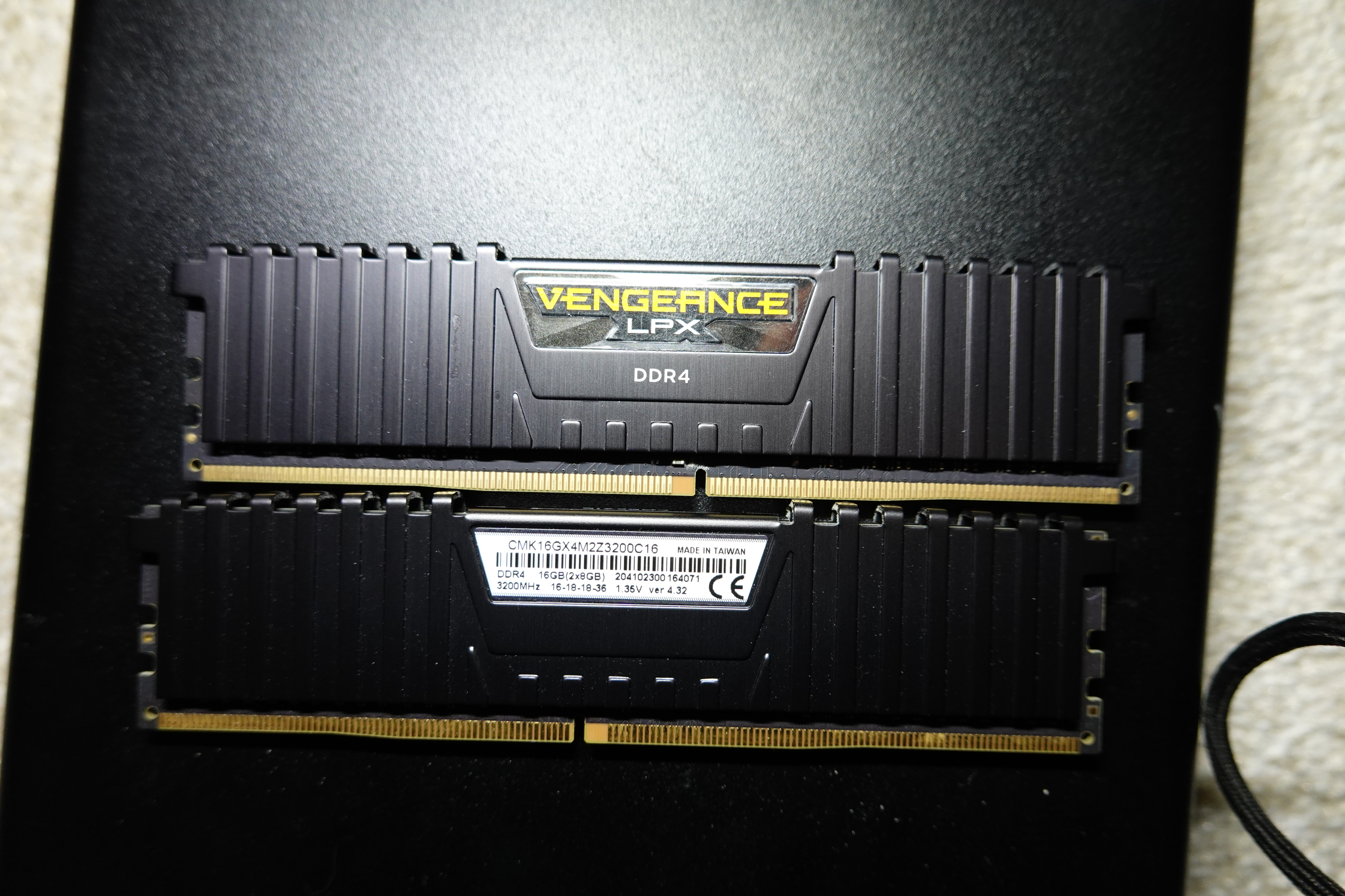 Corsair VENGEANCE LPX 16GB 3200 MHz RAM/Memory