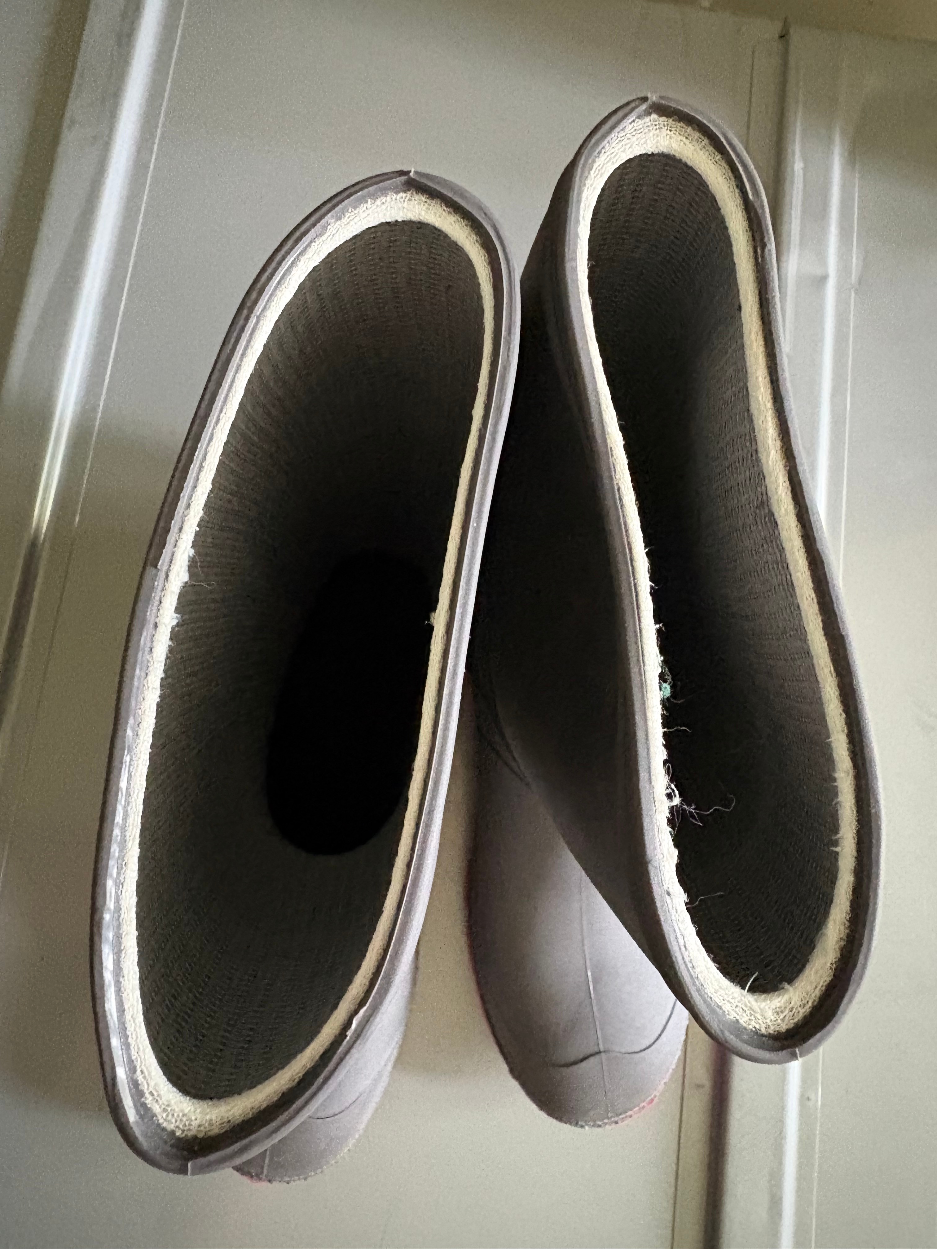 Kamik Kids Rain Boots – Grey & Pink – Size 3 – Barely Worn - photo 3