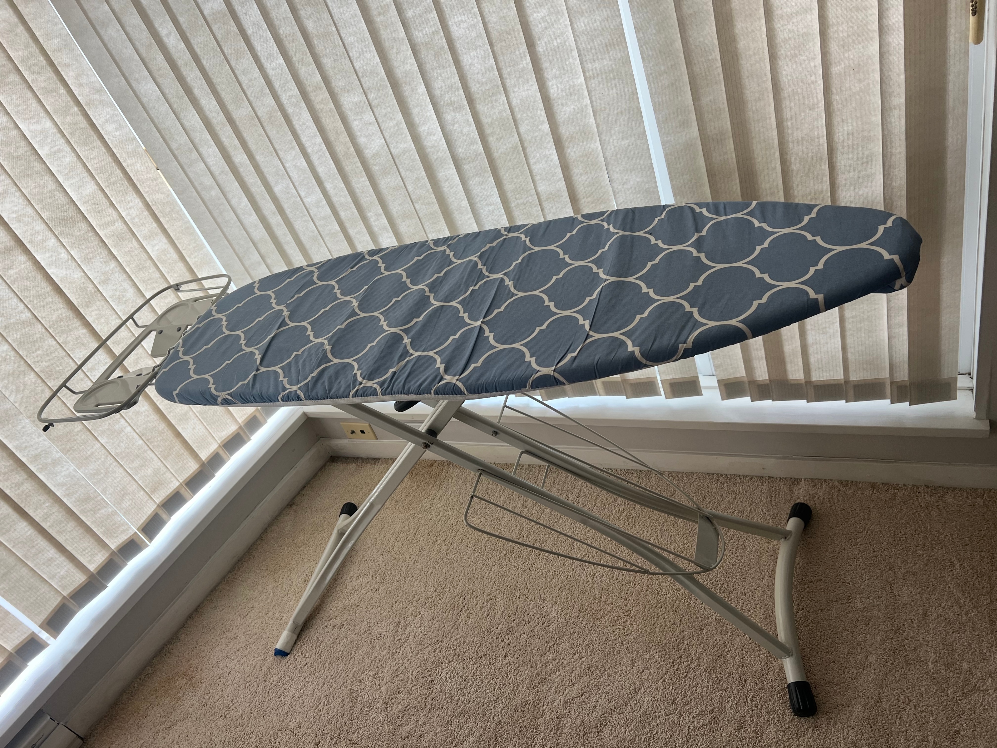 Iron & Ironing Board - photo 2