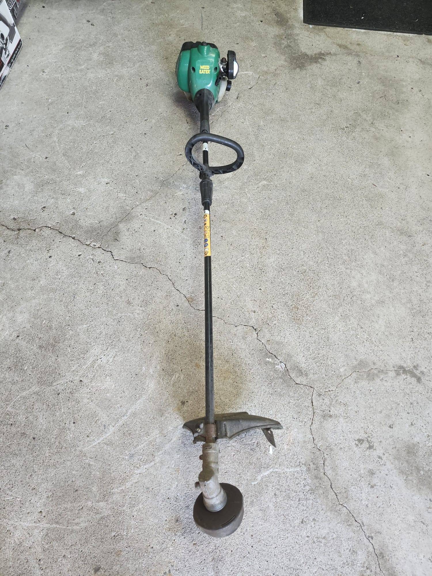 25cc gas-powered string trimmer for sale.