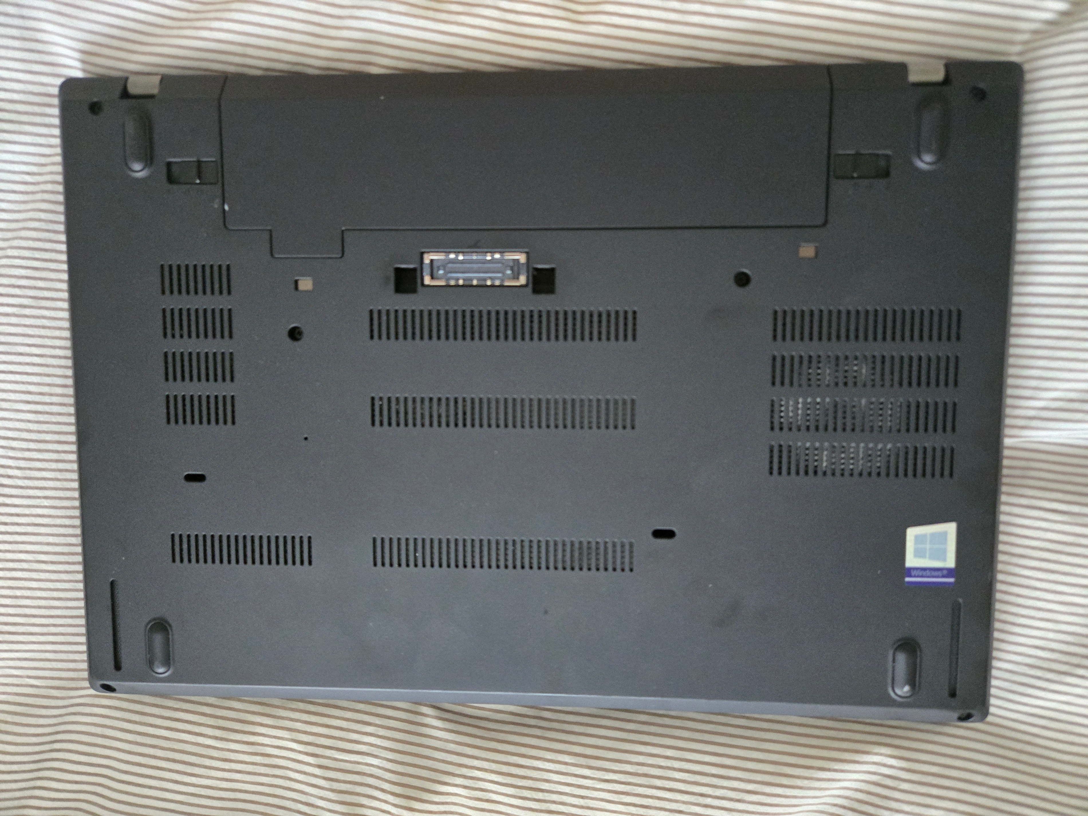 Lenovo ThinkPad T470 i5-73004 with docking station & charger - photo 3