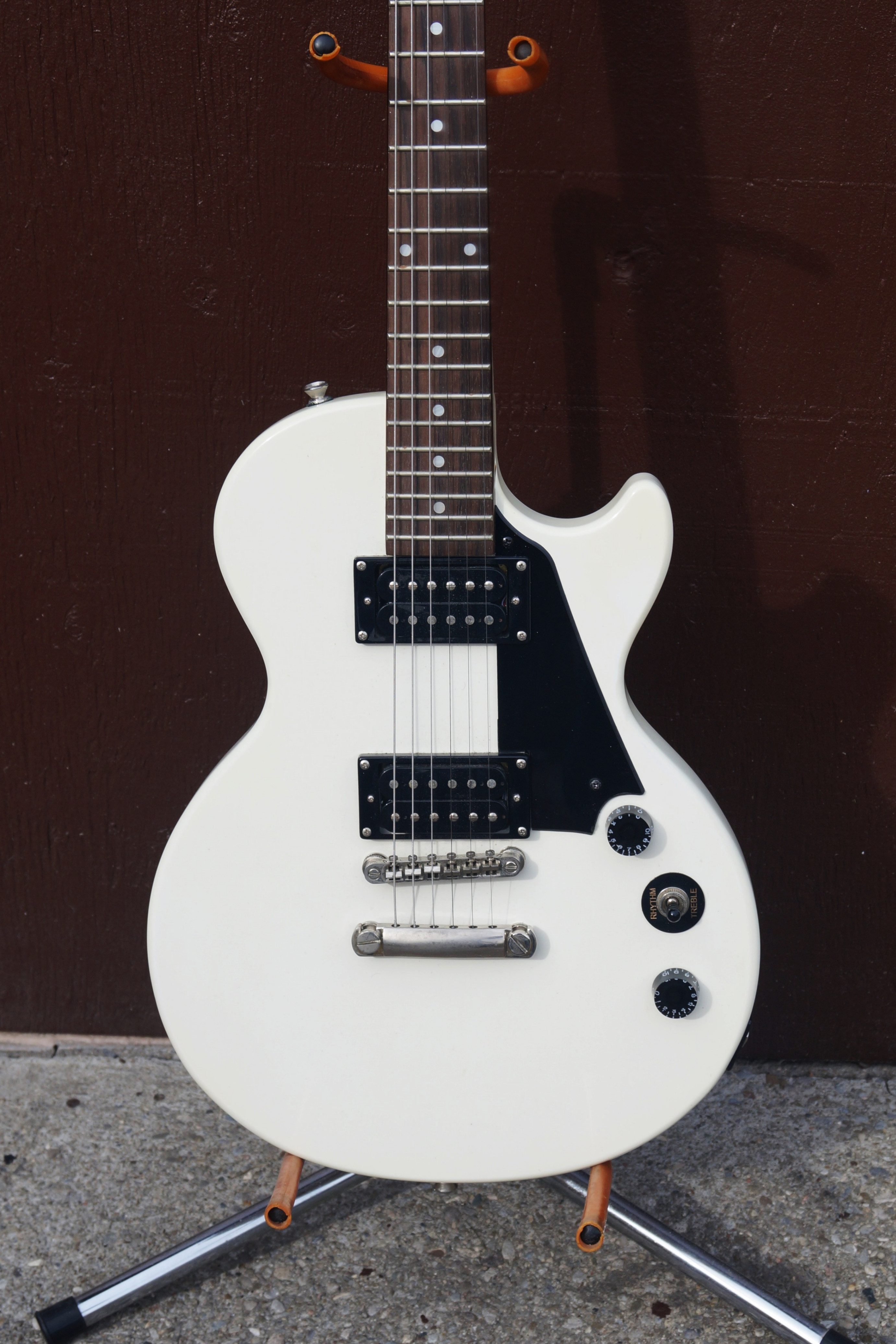 Epiphone Les Paul Special II (Alpine White) with hard shell case - photo 4