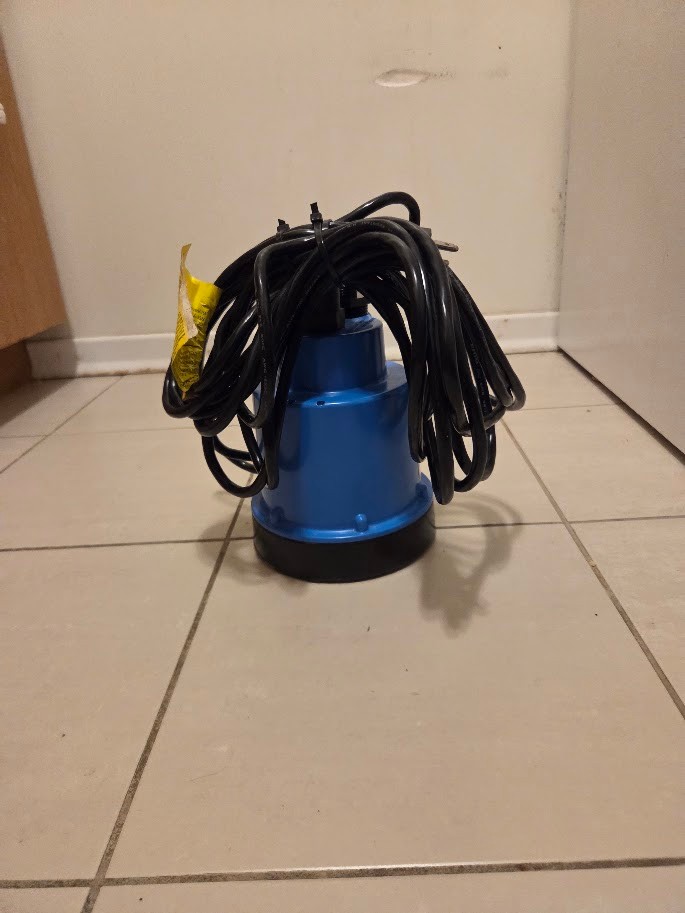 Simer Geyser 1/4 HP Submersible Utility Pump - photo 2