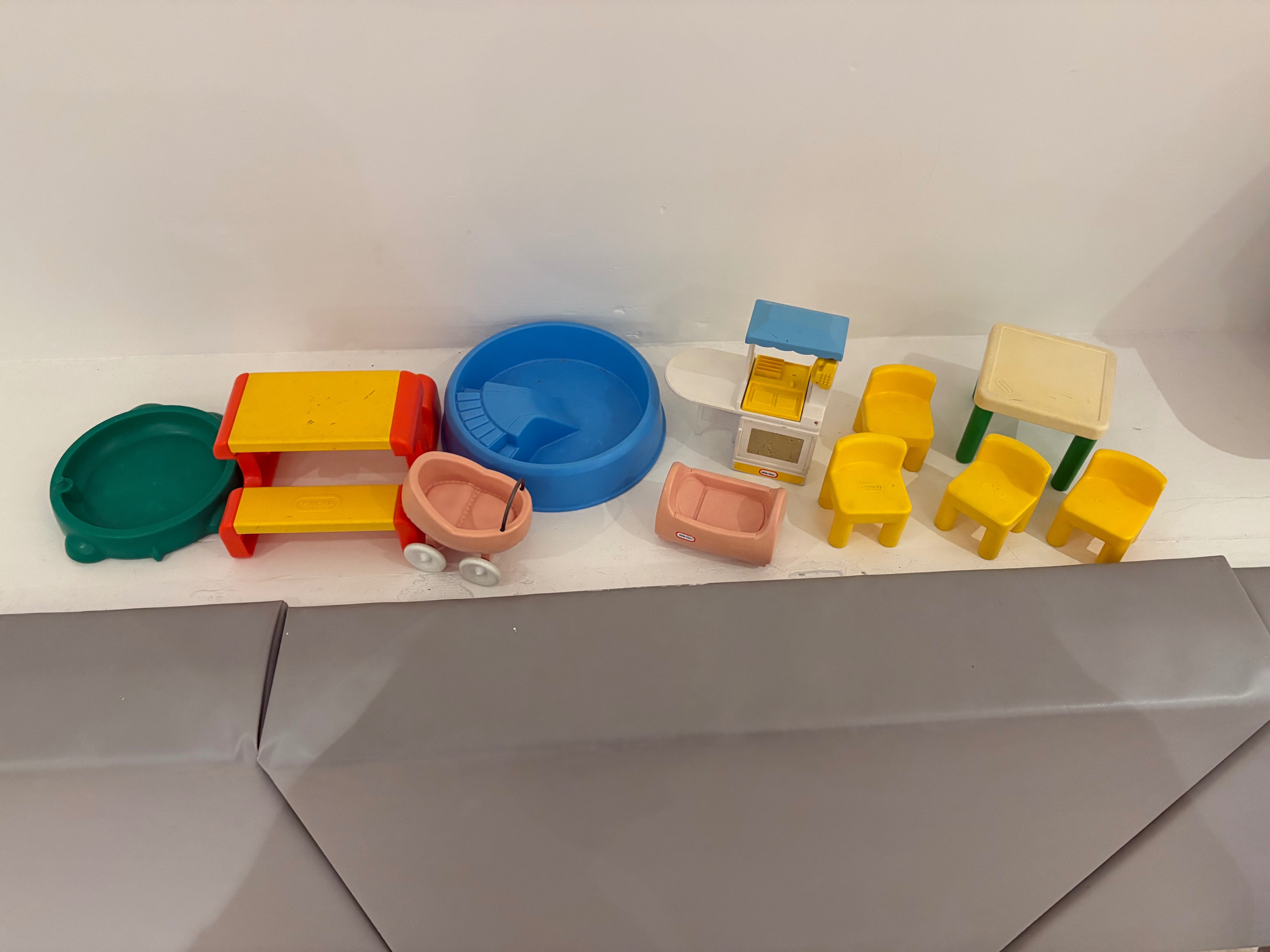 Vintage Little Tikes Dollhouse Furniture & Accessories Lot