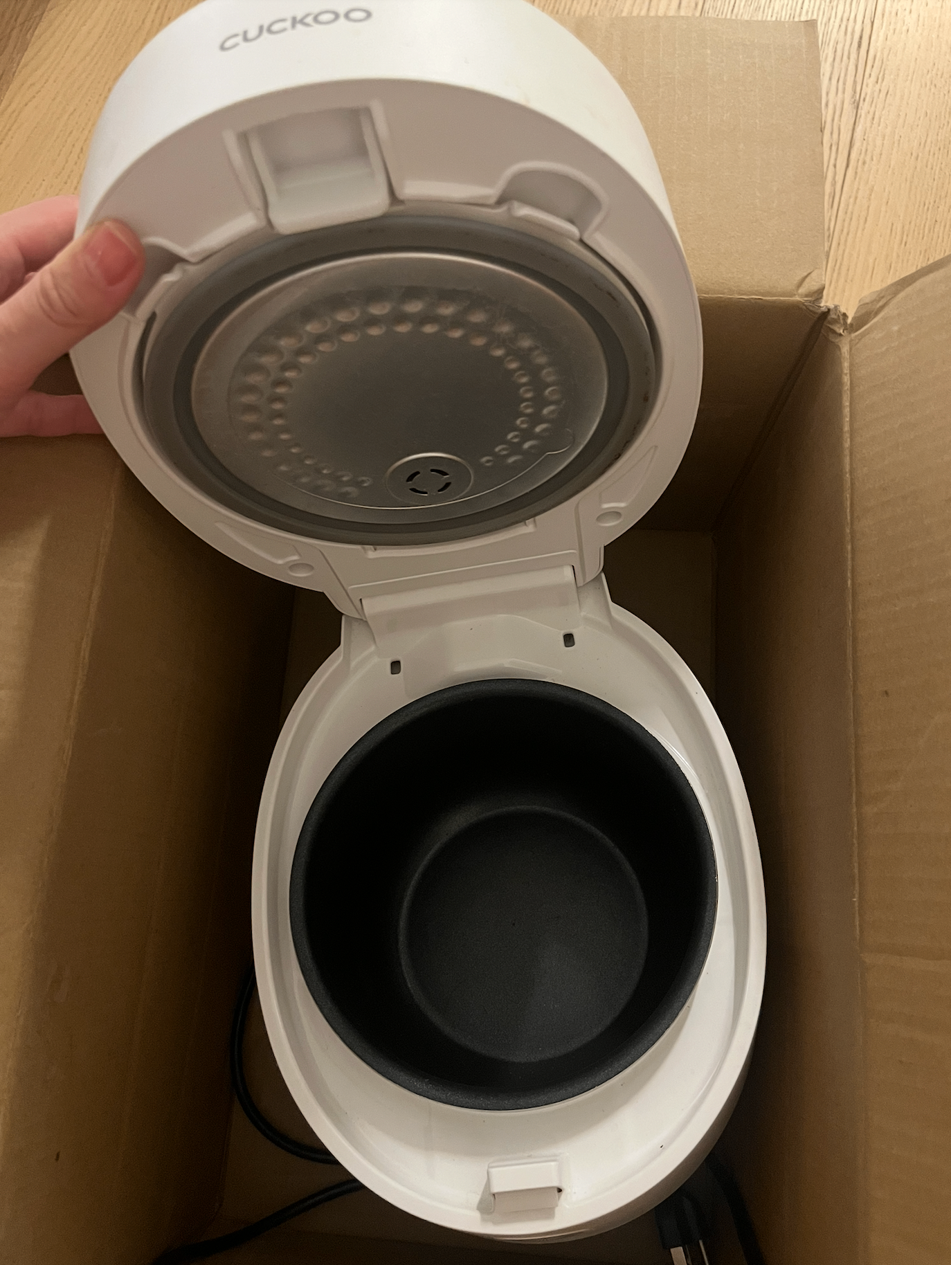 Cuckoo Electric Rice Cooker - photo 3