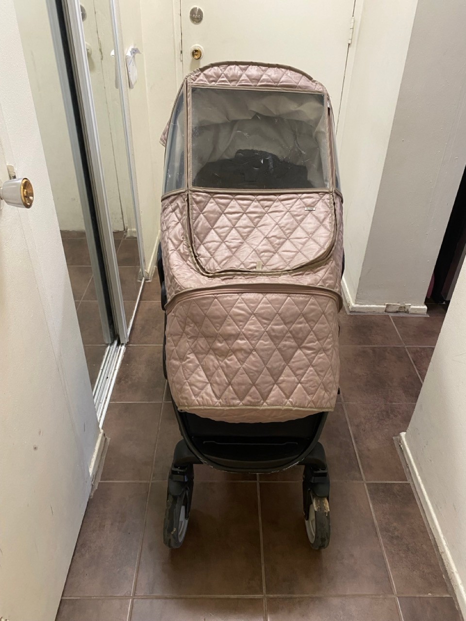 Graco Stroller with Winter Cover – Good Condition – $50 - photo 4