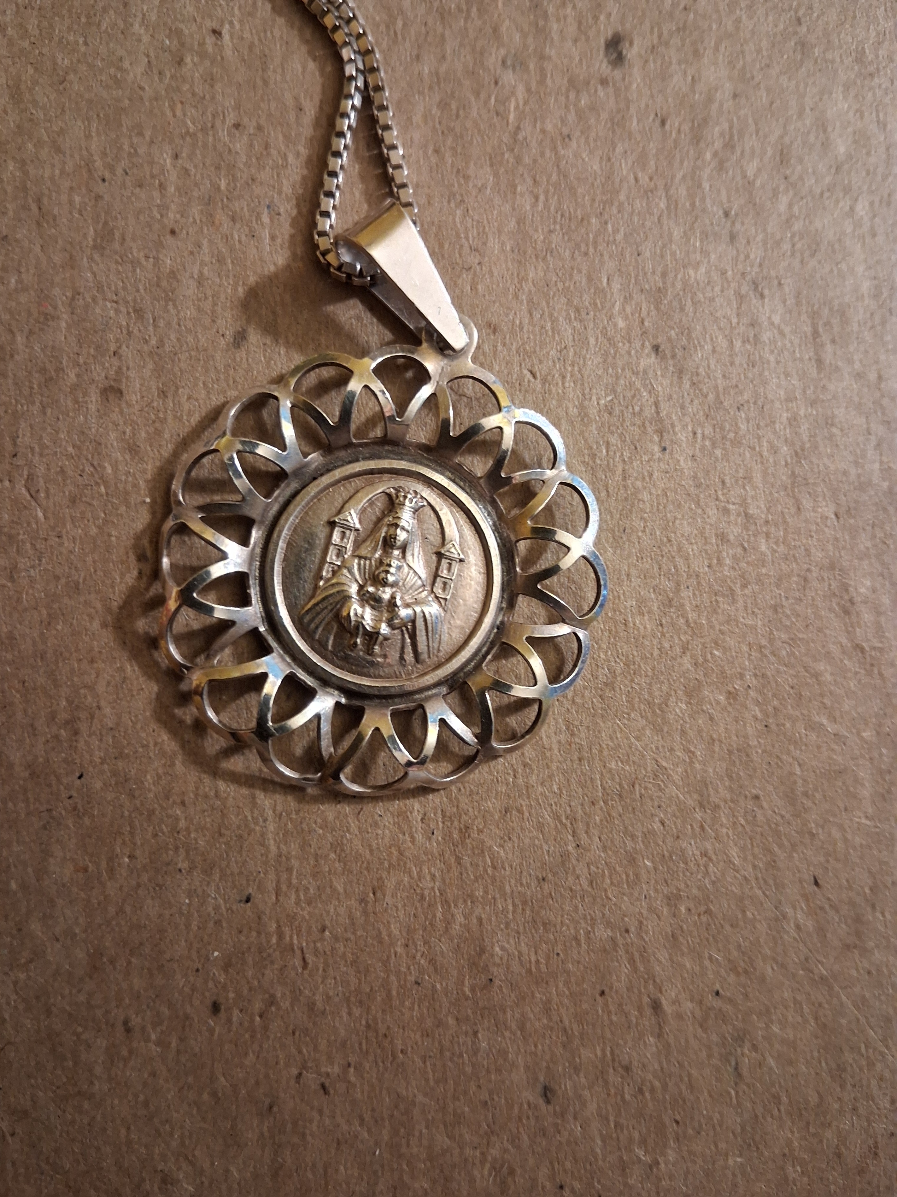 Silver Chain and Pendant - photo 2