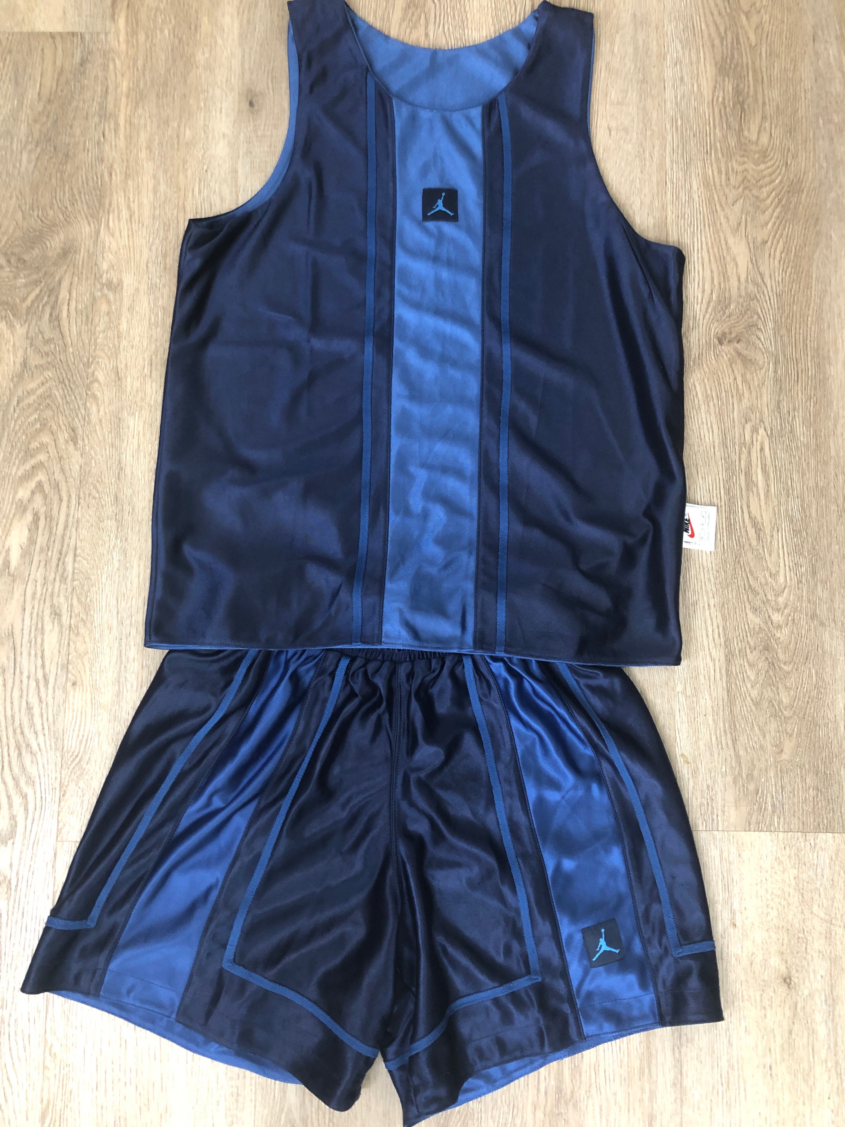 NIKE Jordan Reversible Basketball Jersey and Shorts Set - photo 3