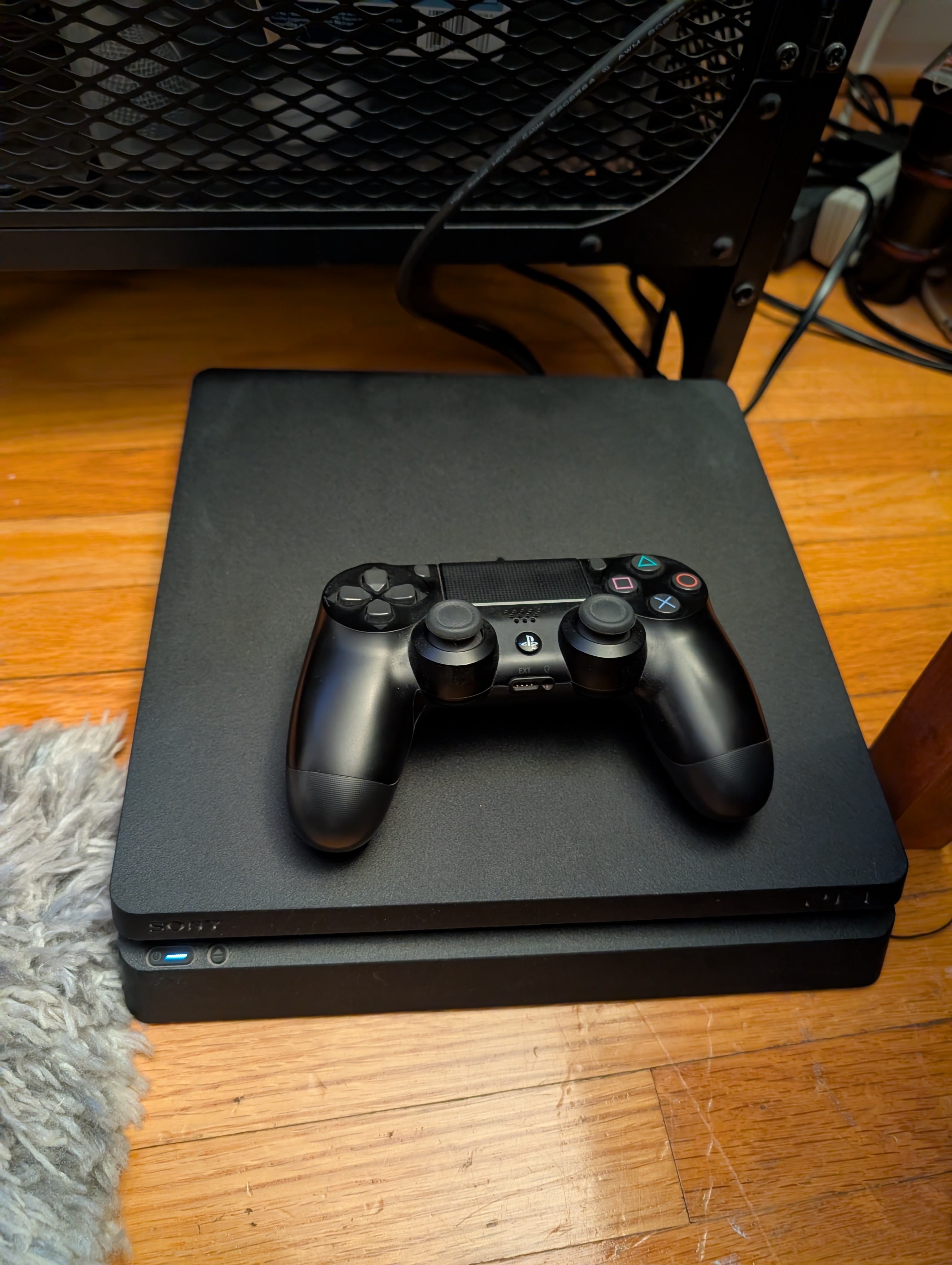 PS4 Slim 1TB