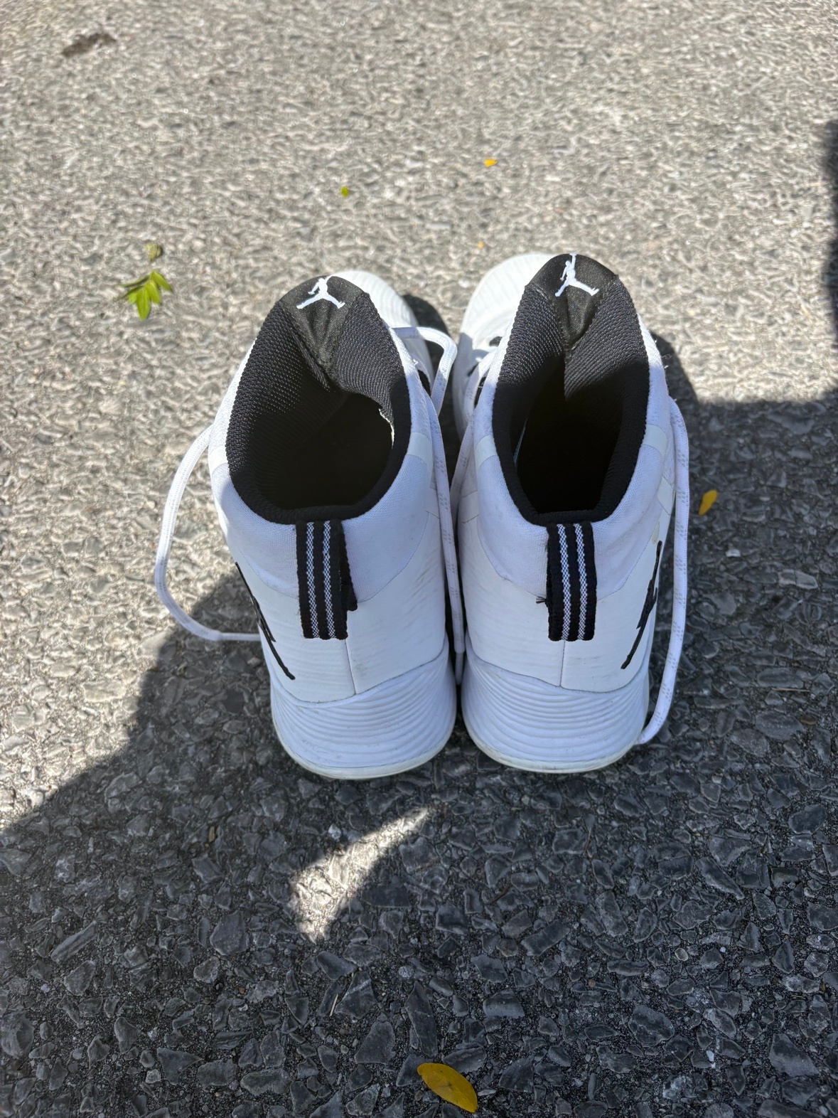 Jordan White High-Top Basketball Shoes - Men's US 10.5 - photo 5
