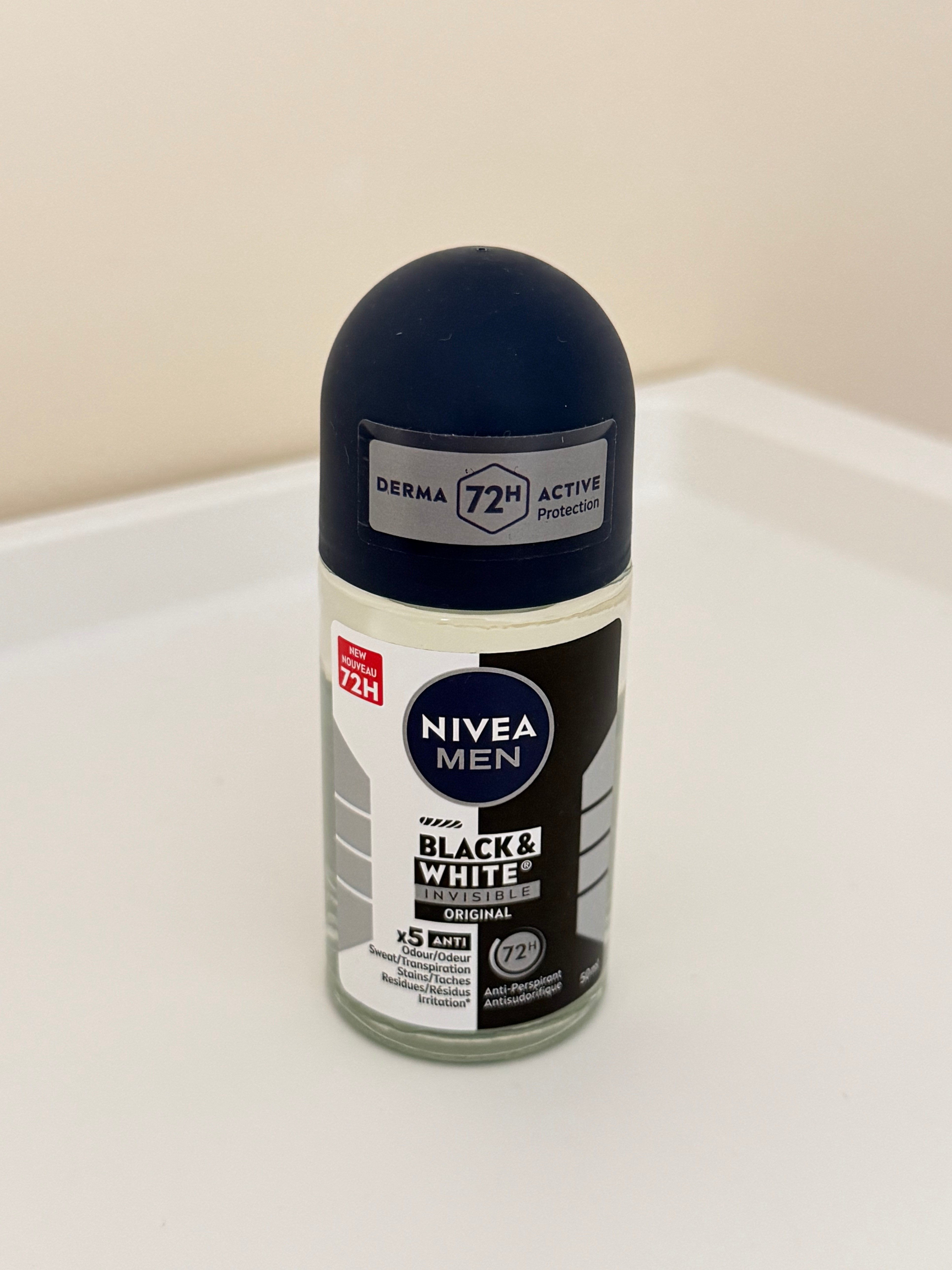 NIVEA MEN Black & White Invisible Roll-On – 50 mL