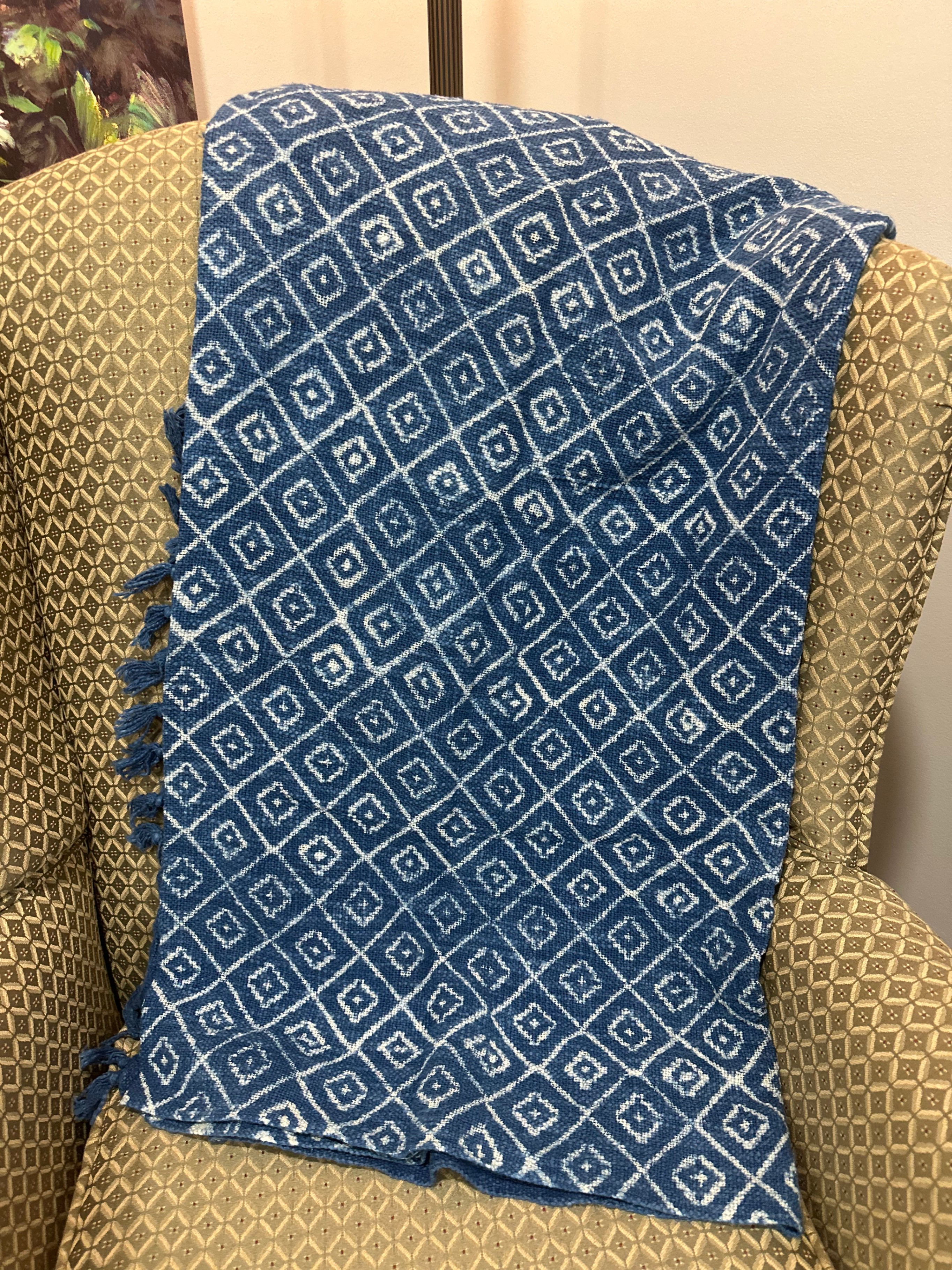 Brand New • Throw Blanket • Soft Reversible Fabric • Steal Deal - photo 2
