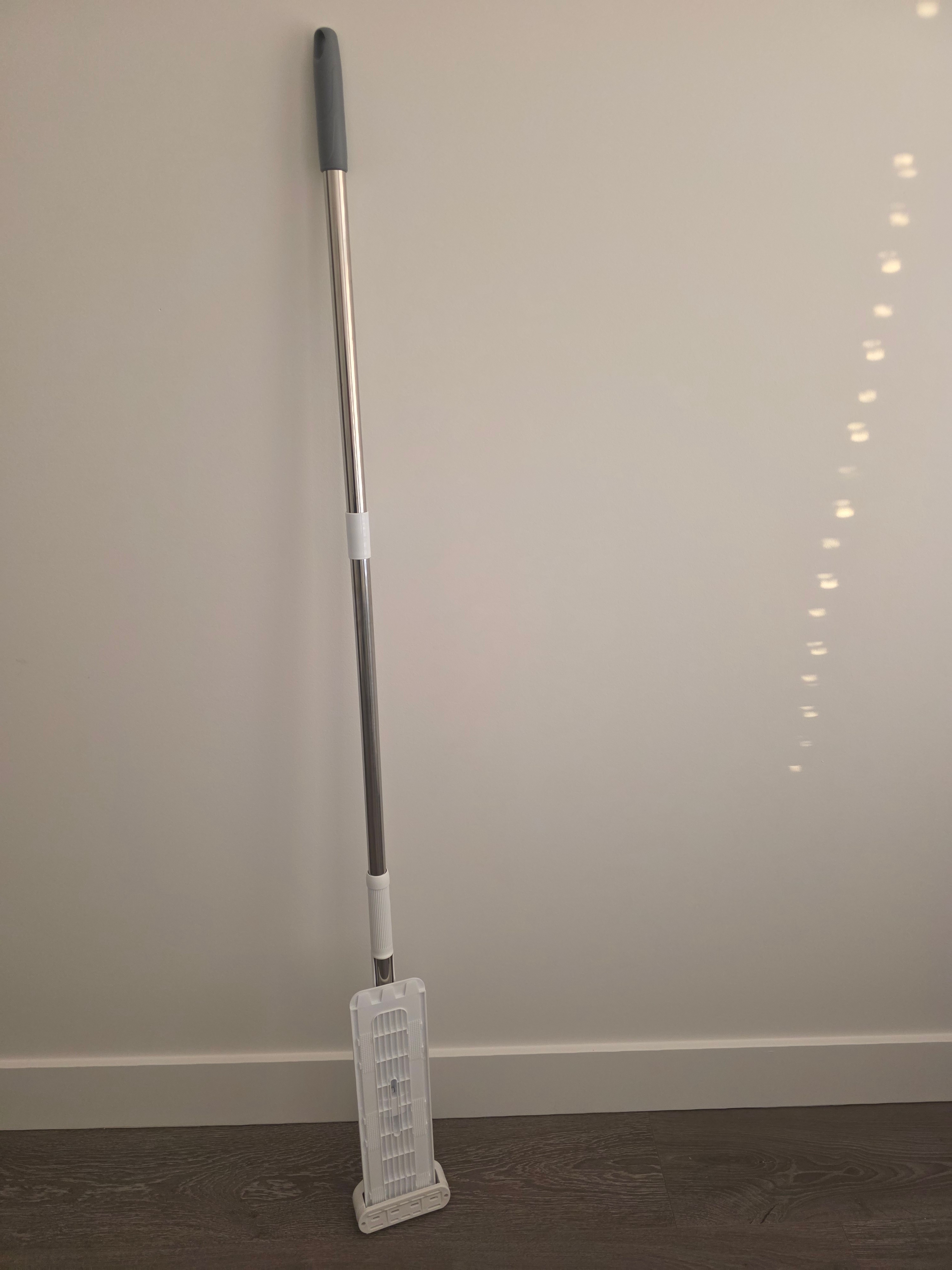 Floor Mop with Microfibre Pad - photo 2