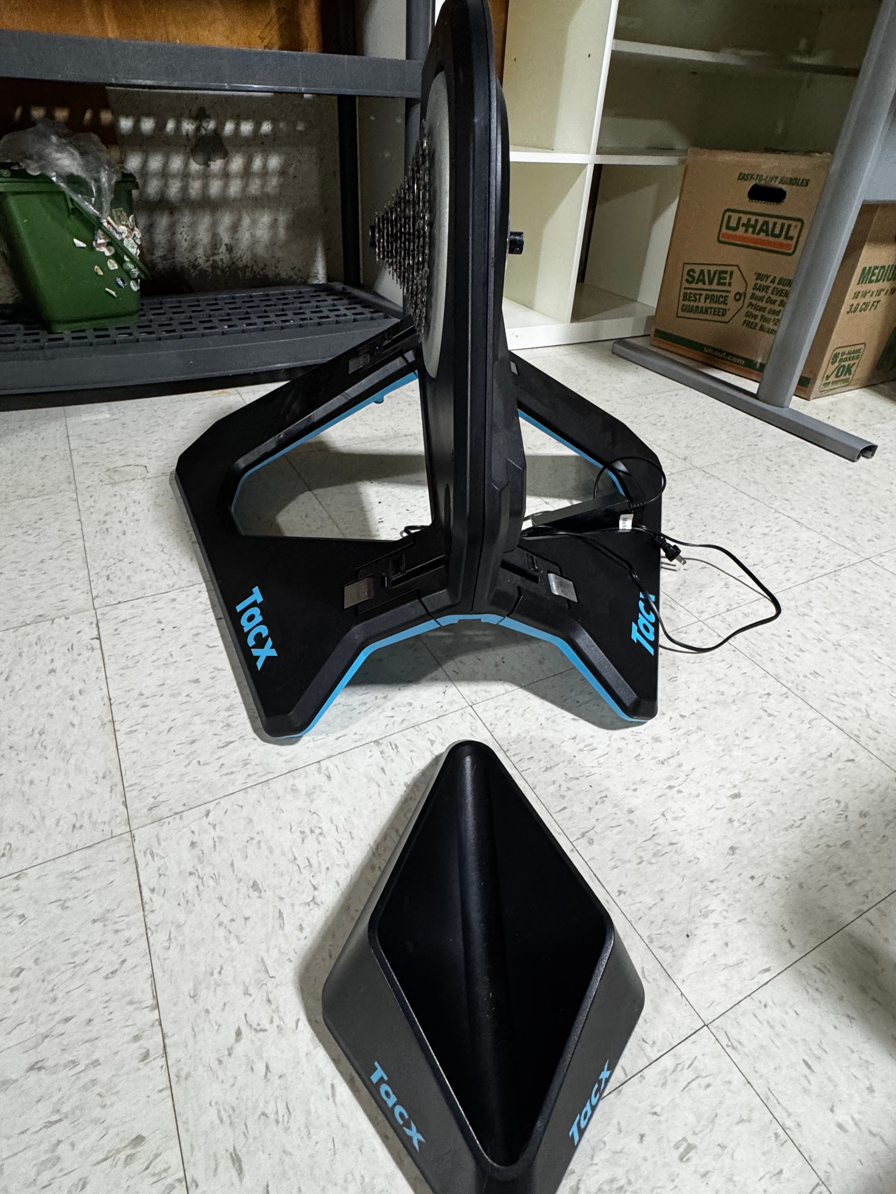 Garmin Tacx NEO 2T Smart Trainer Bundle (+ Mount & Riser Block) - photo 4