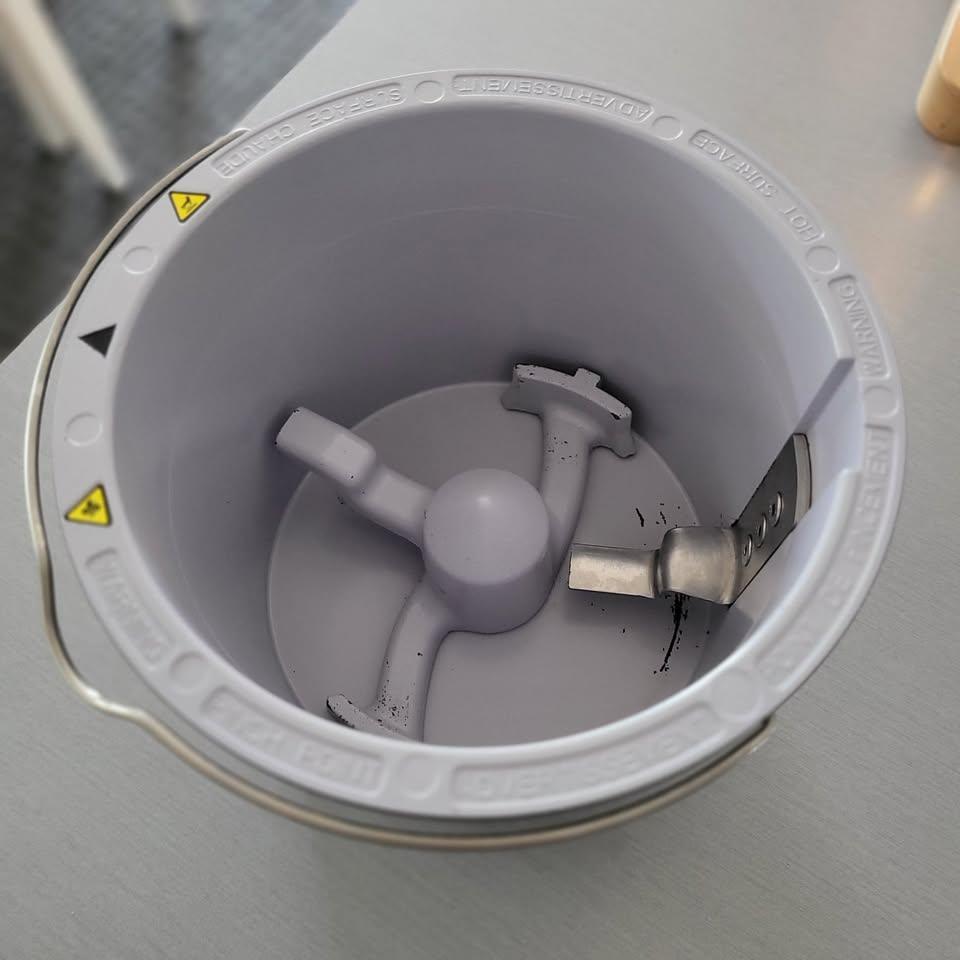 Kitchen Composter / FoodCycler - photo 3