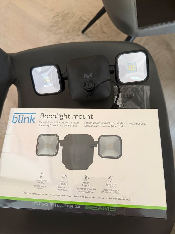 2x Blink Outdoor Camera Floodlight Mounts – New/Never Used