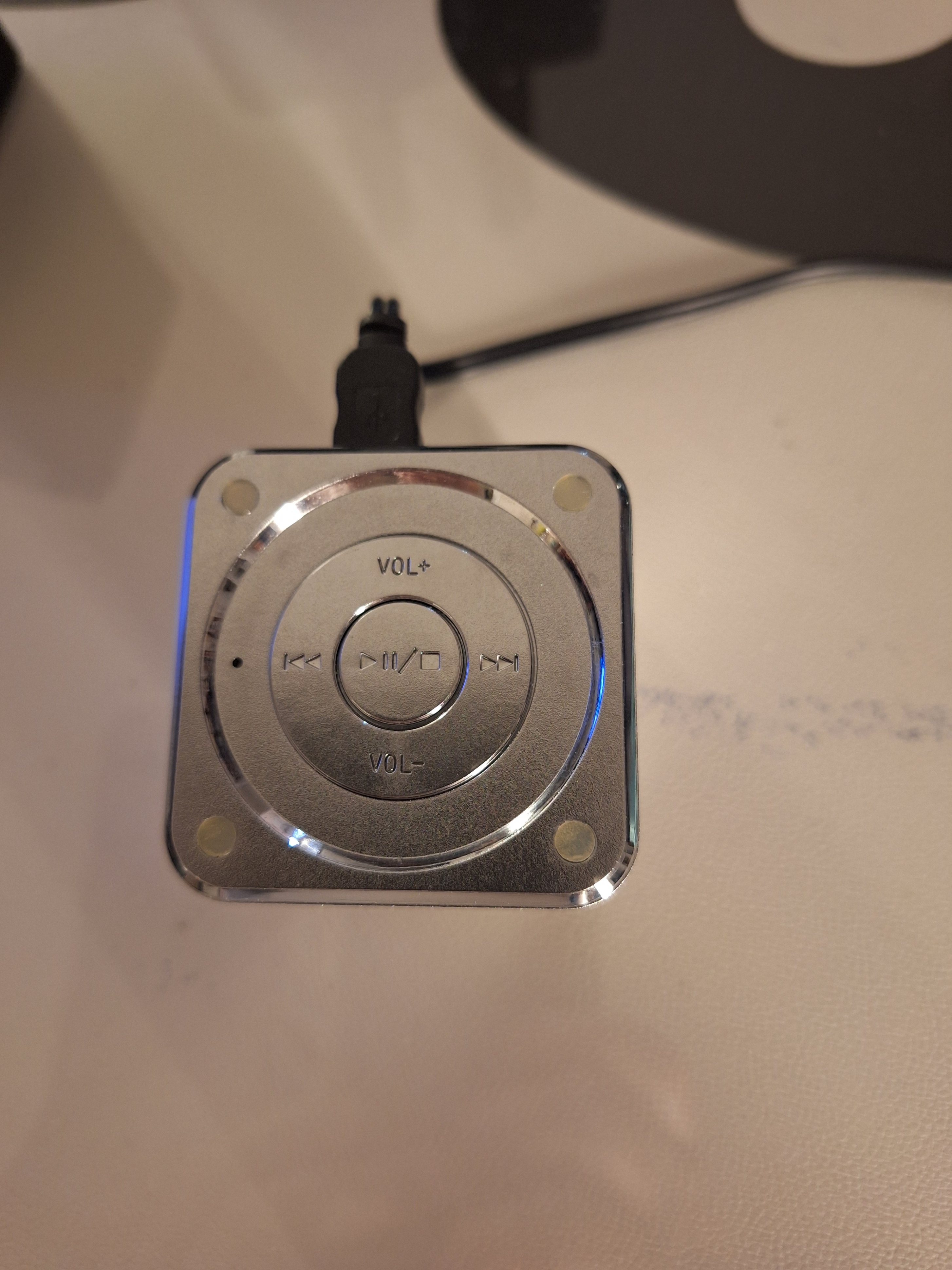 Pitbull RockDoc MEMORY Portable 1way 4GB/MP3 Speaker