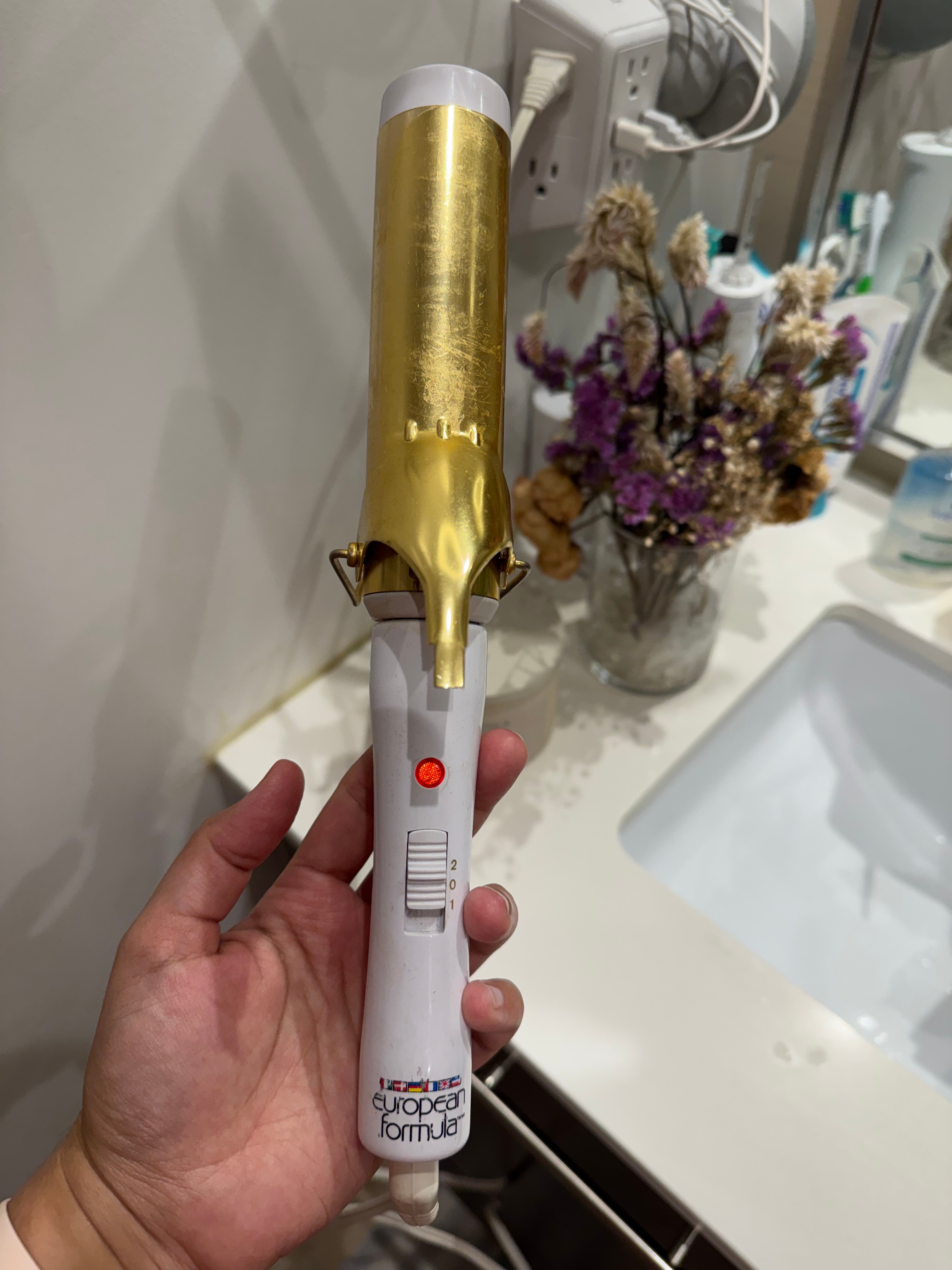European Formula Curling Iron