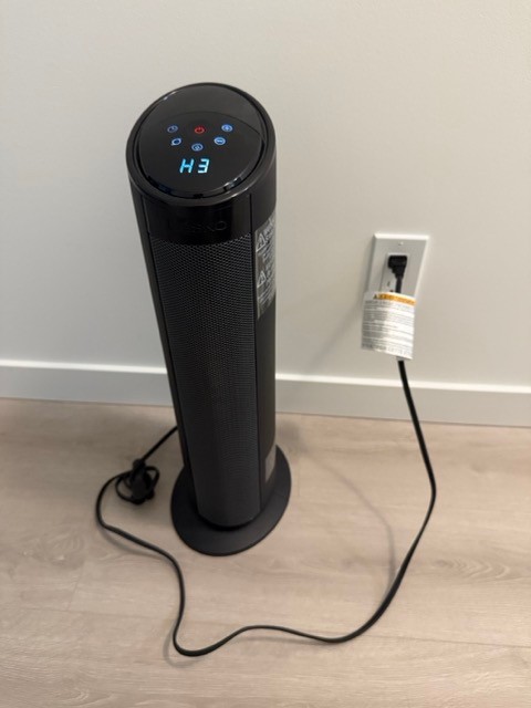 Lasko 22" Ceramic Tower Space Heater (Model# CT22495)