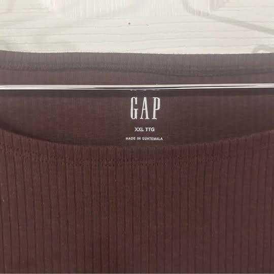 Gap ribbed Long sleeved top NWOT