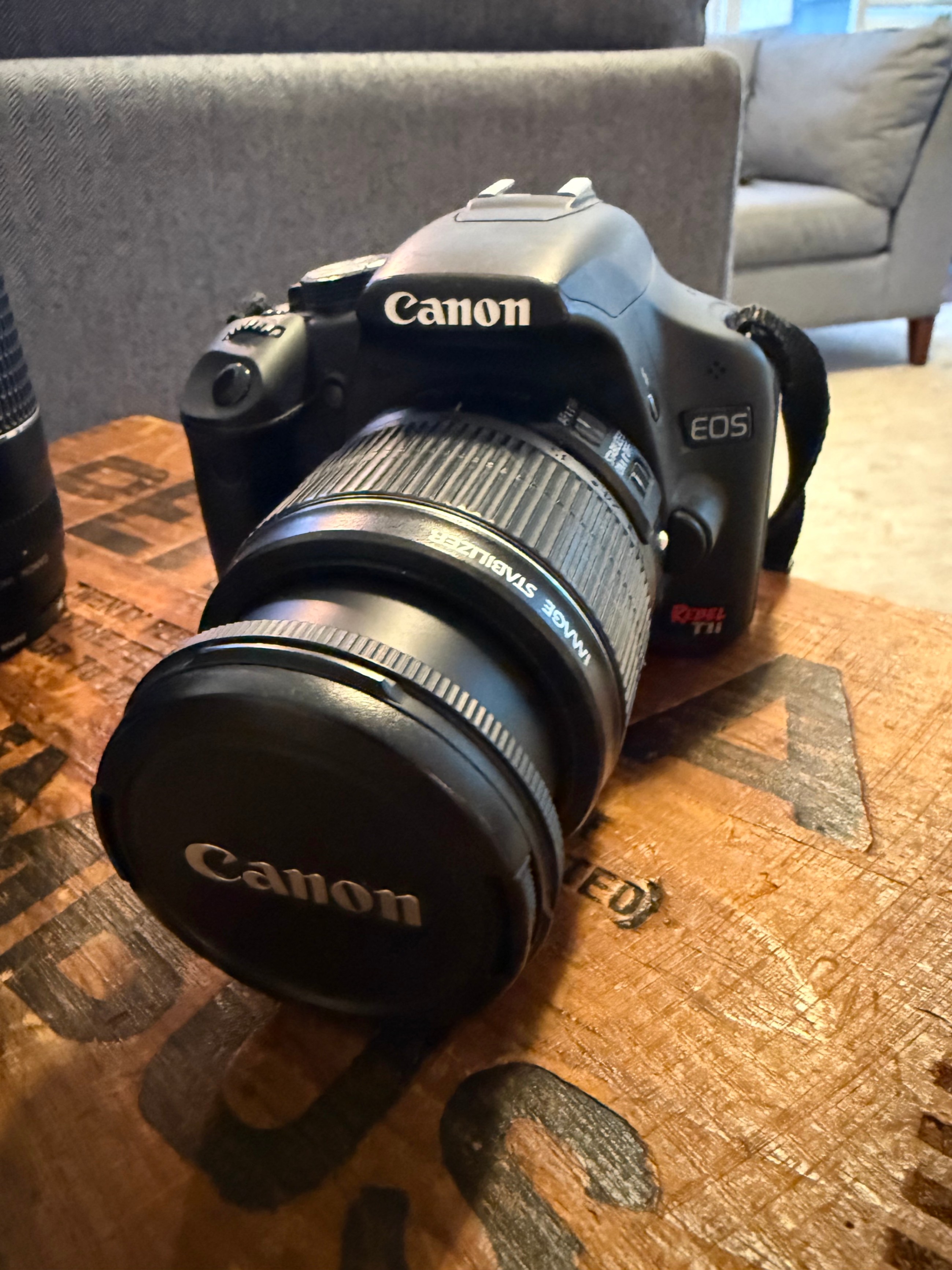 Canon Rebel T1i DSLR Starter Kit with 18-55mm + 75-300mm Lenses - photo 5