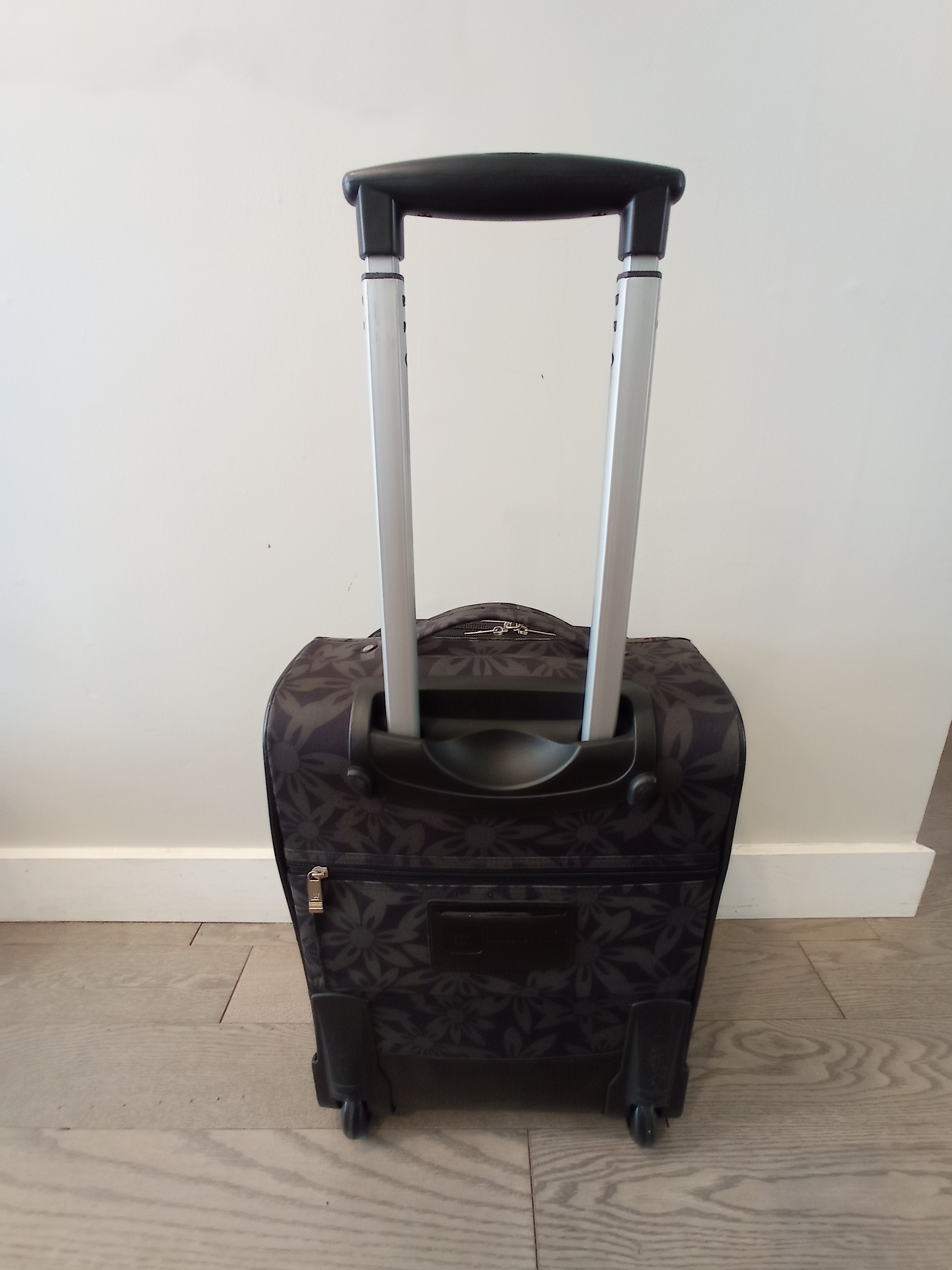 Wilsons Leather Rolling Carry-On Suitcase - photo 5