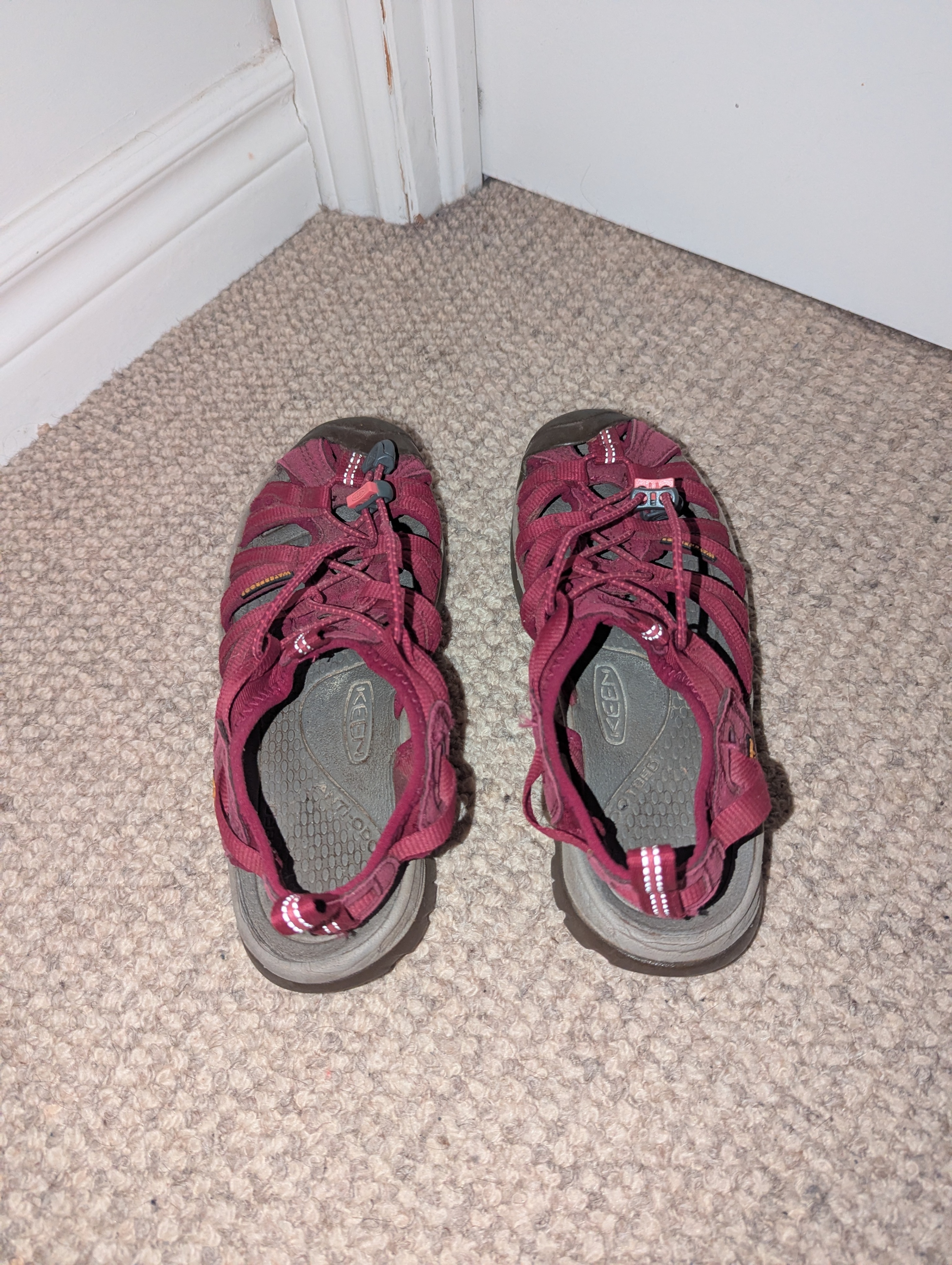 Keen Women's Waterproof Sandals, Maroon - photo 2
