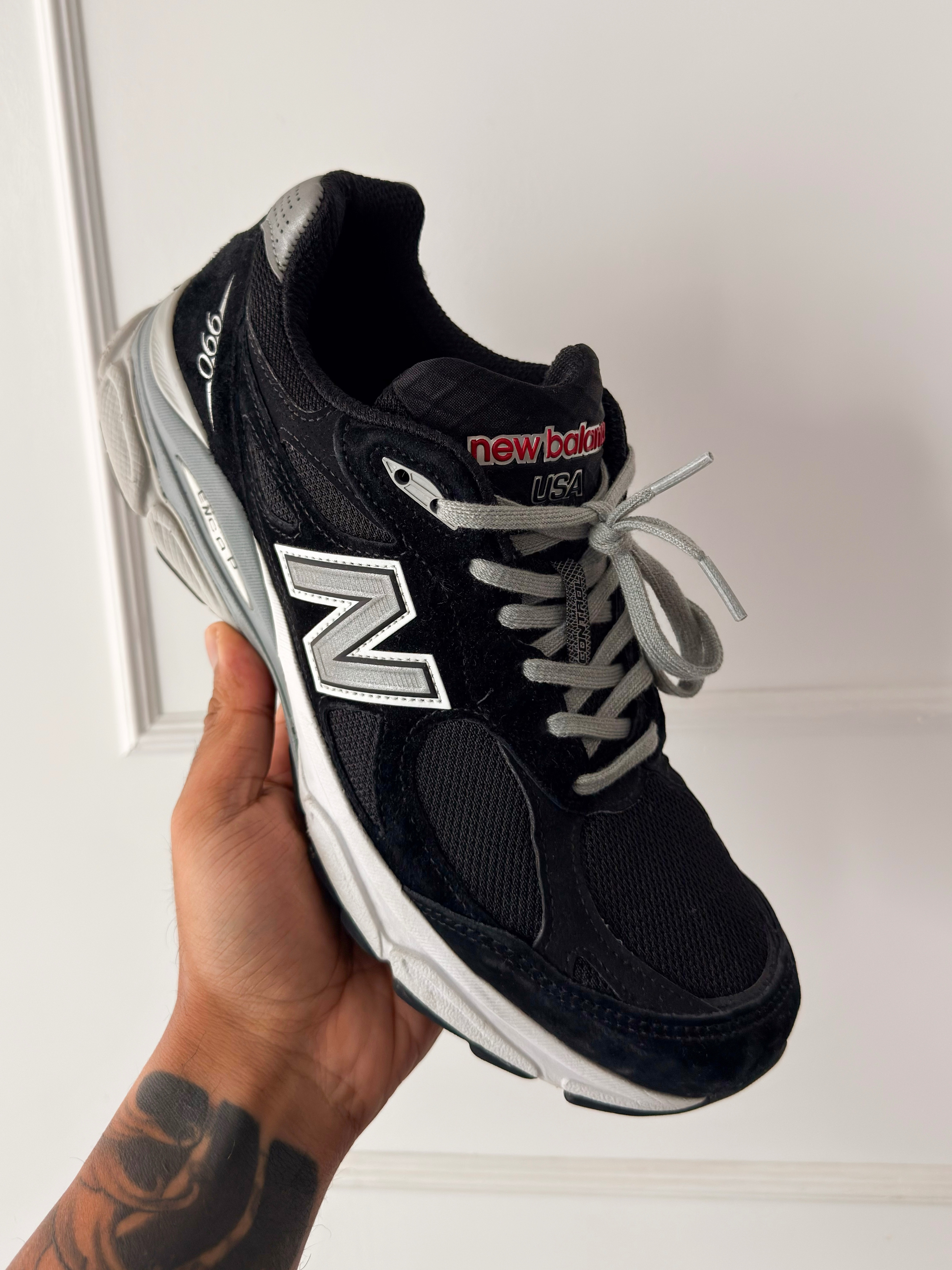 New Balance 990v3 • Size UK9/US10 • Made in USA • Black