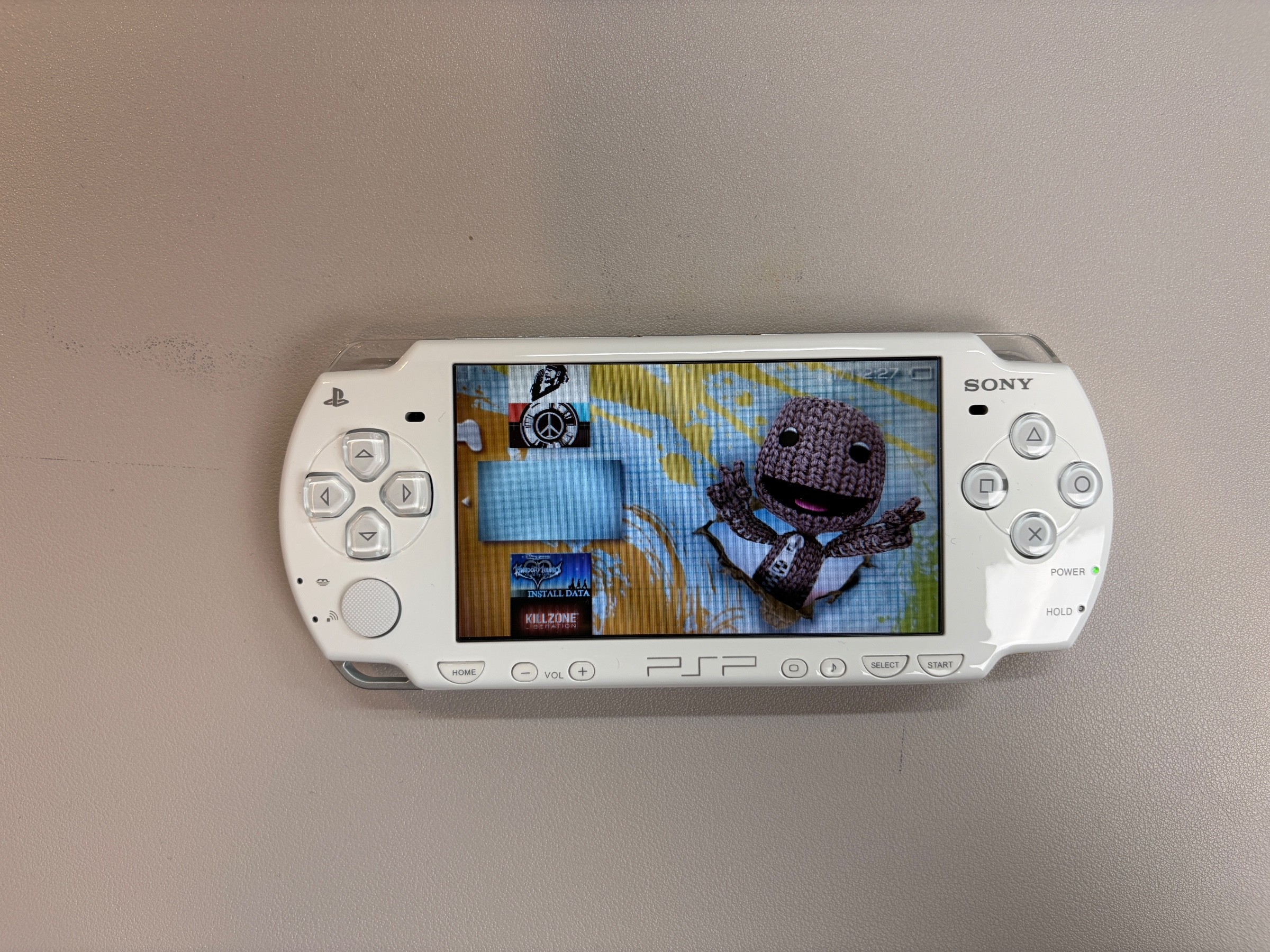 Sony PSP 2000 Handheld Game Console — White, Like New