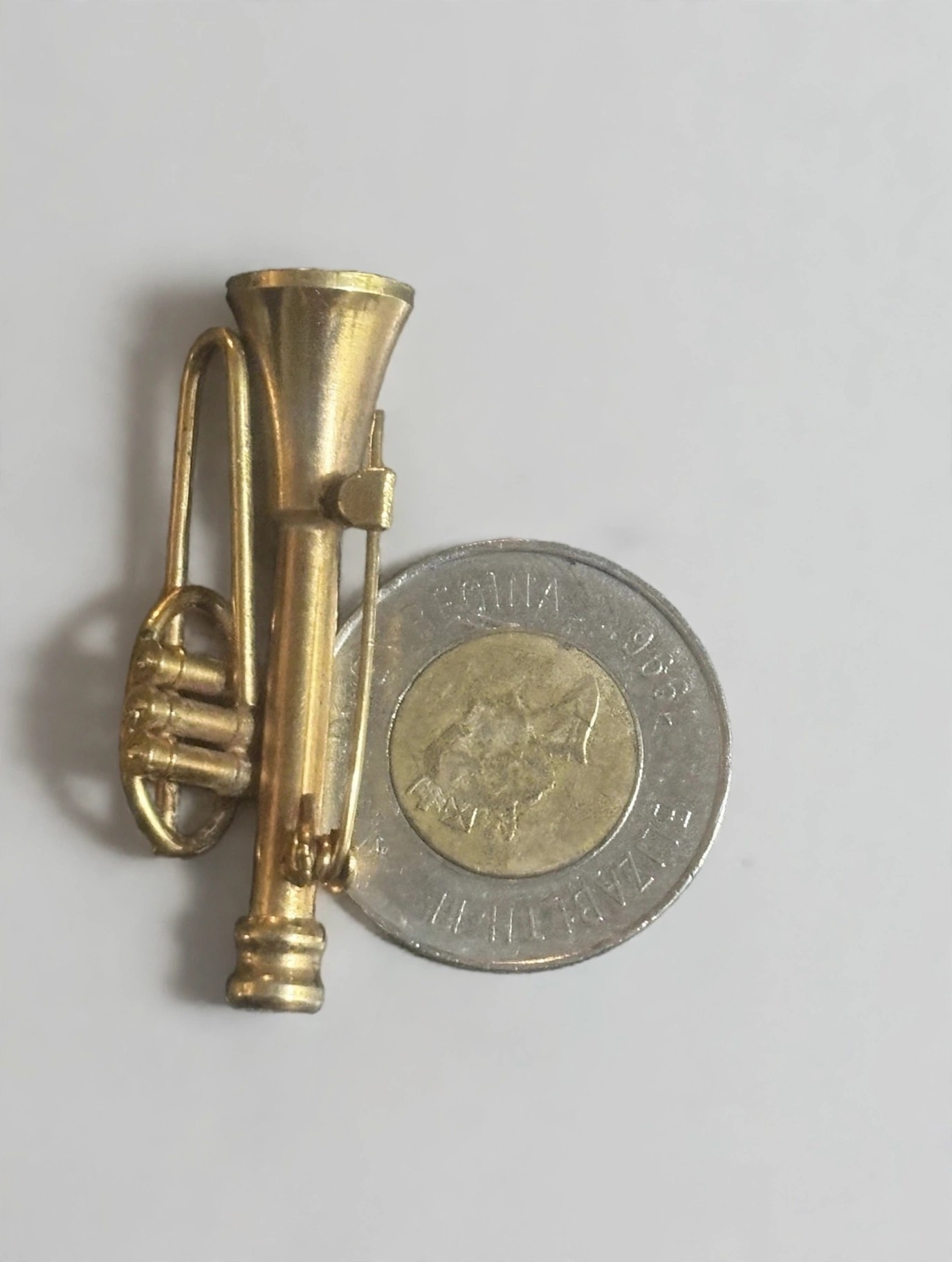 Miniature Brass Trumpet Brooch Pin Gold Tone Instrument Lapel - photo 3
