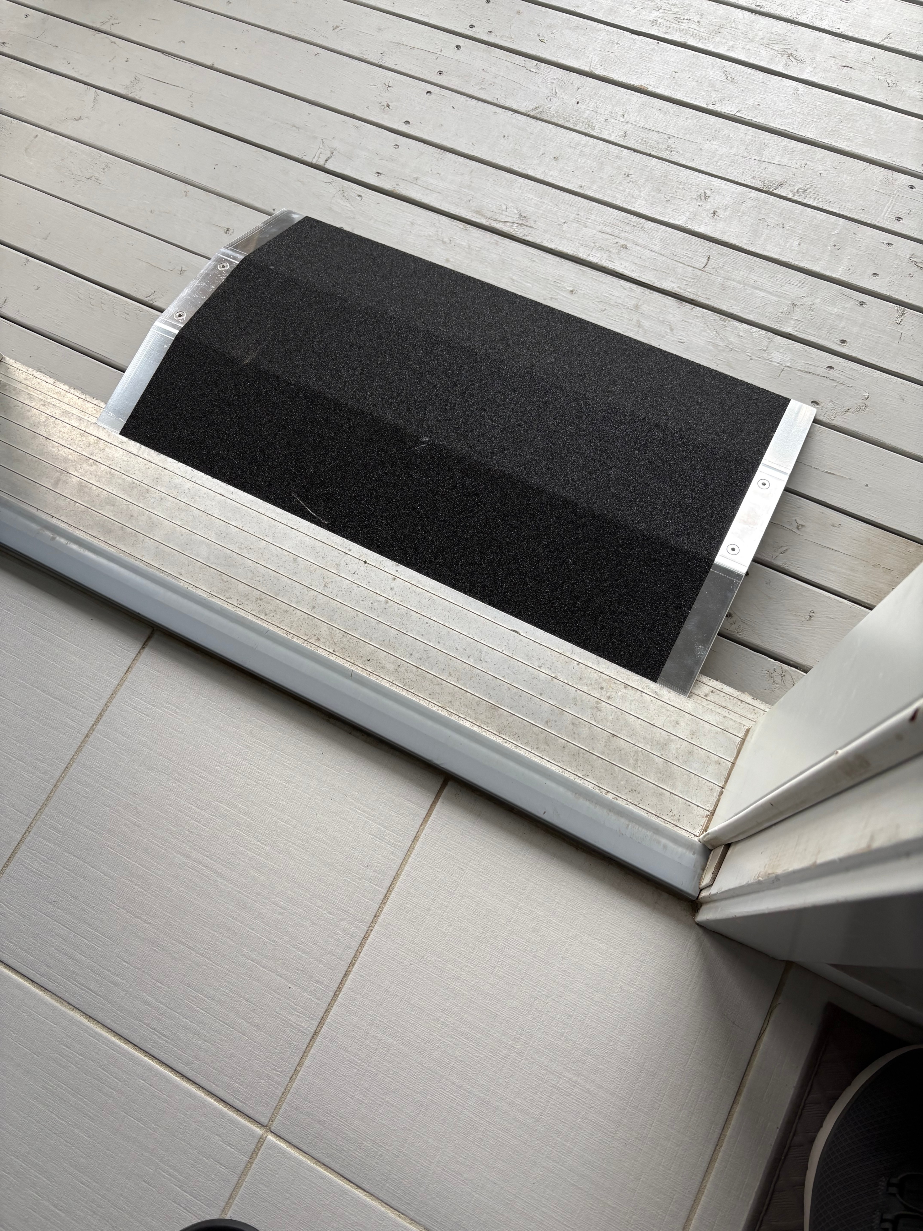 Universal Non-Skid Aluminum Ramp